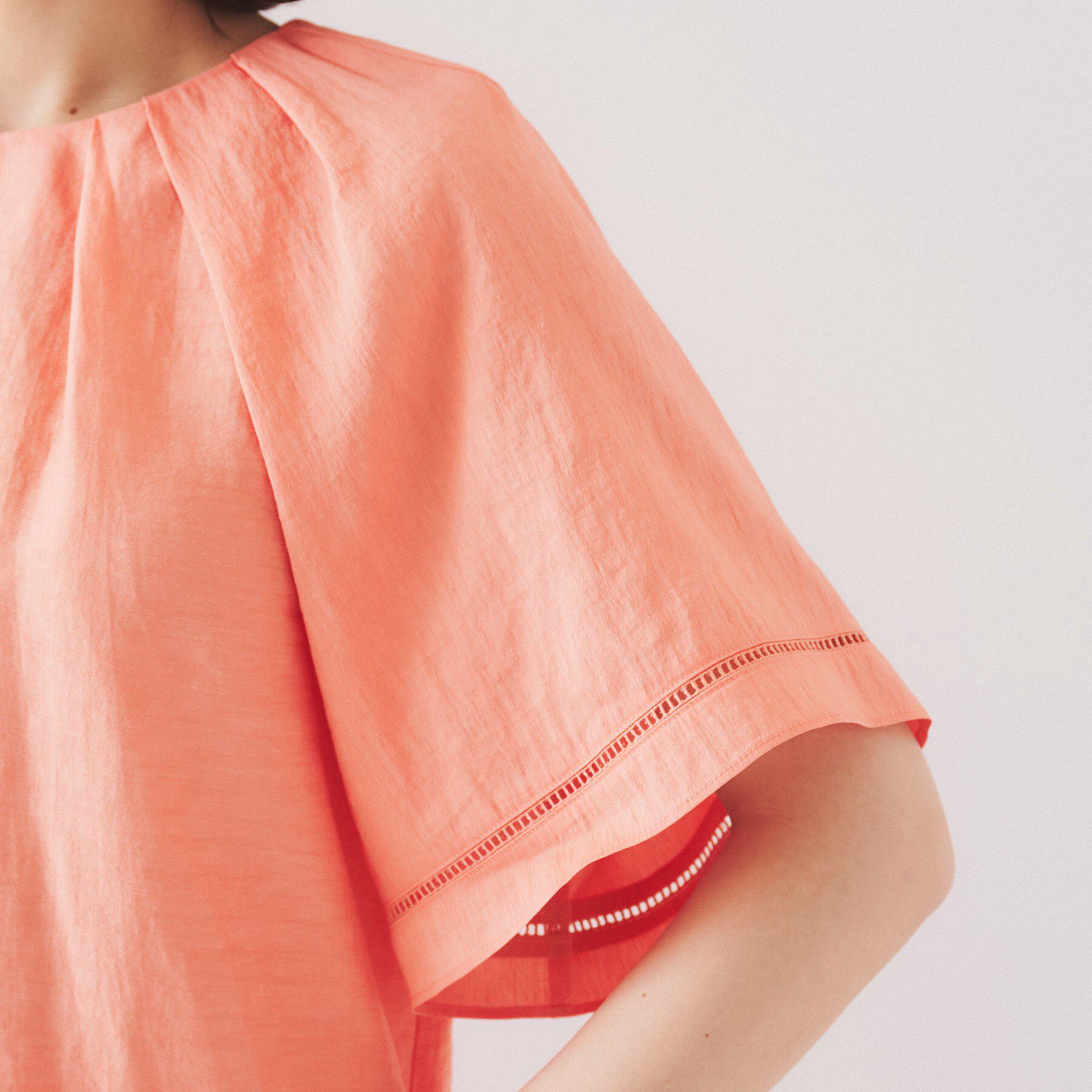 UNTITLED「【セットアップ可能】リネン混 タックブラウス」|シャツ・ブラウス|