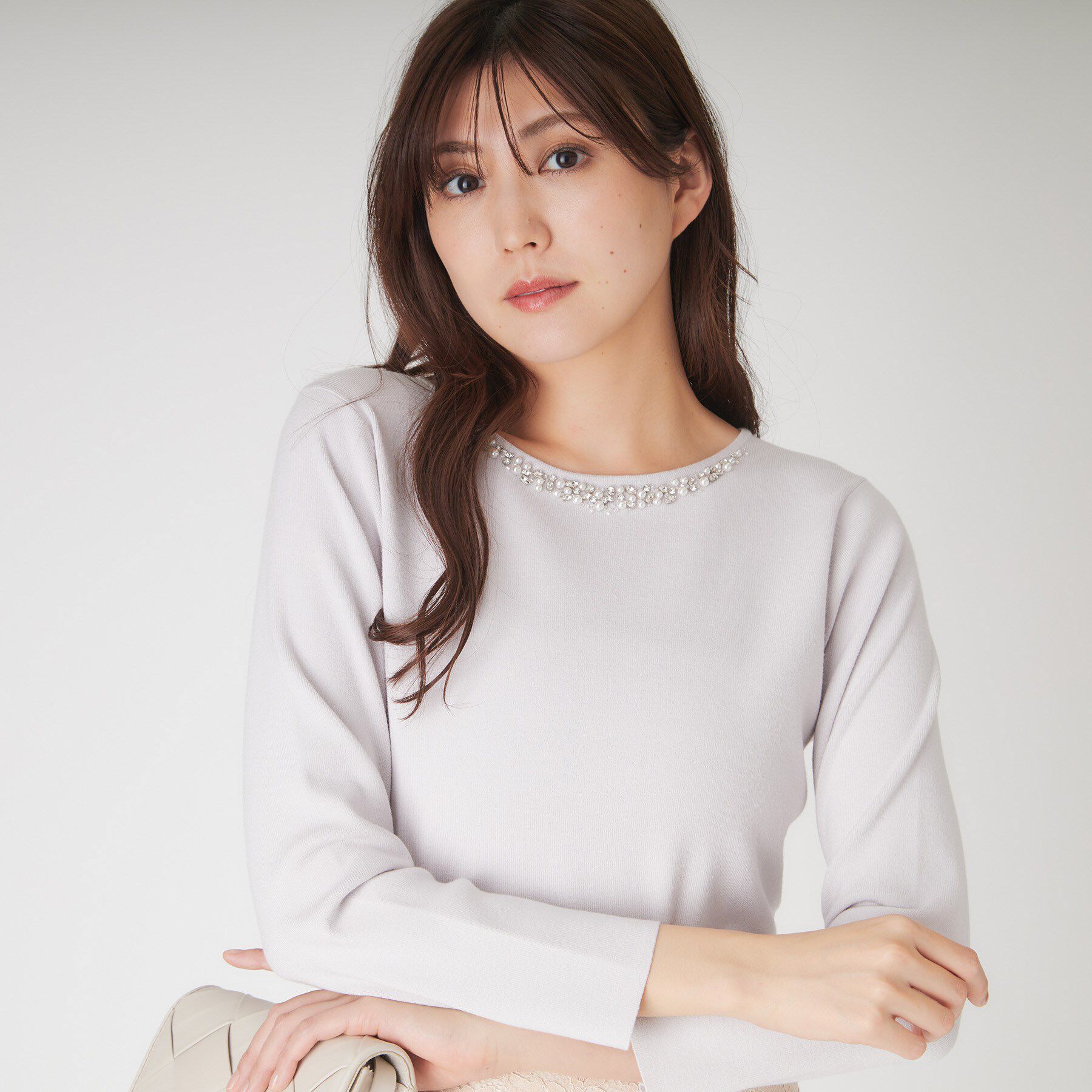 COUP DE CHANCE「【洗える】ビジューニットプルオーバー」|ニット・セーター|ライトグレー(011