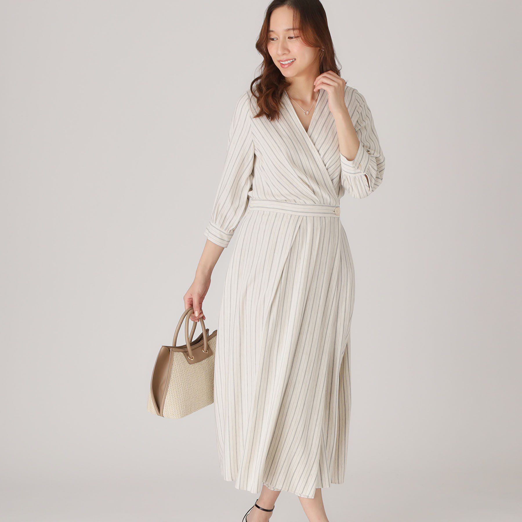 COUP DE CHANCE「【洗える】ストライプ柄 カシュクールワンピース」|ワンピース|グレージュ(350)