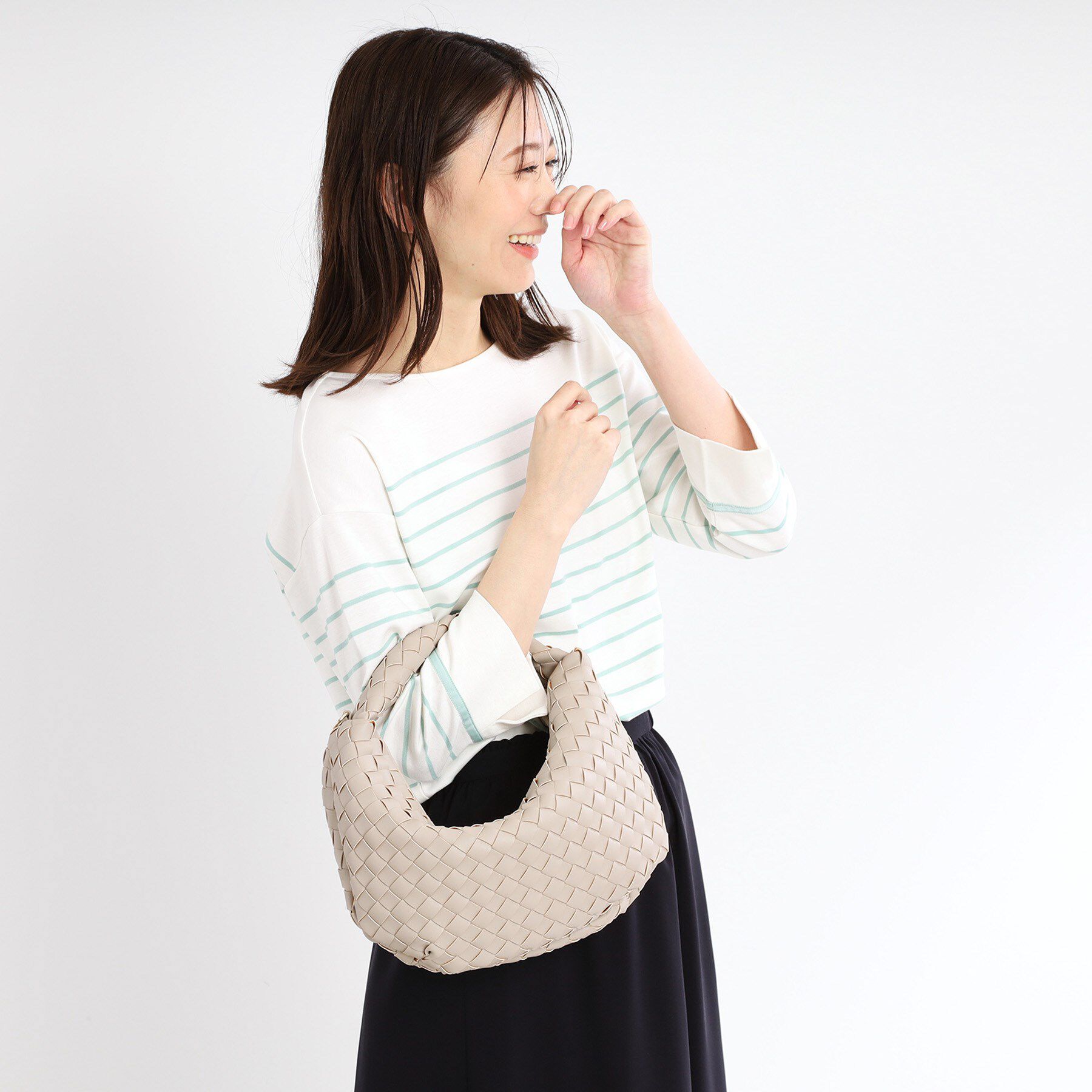 Reflect「【ショルダー付き／長財布も入る！】レザー調メッシュバッグ」|ハンドバッグ|