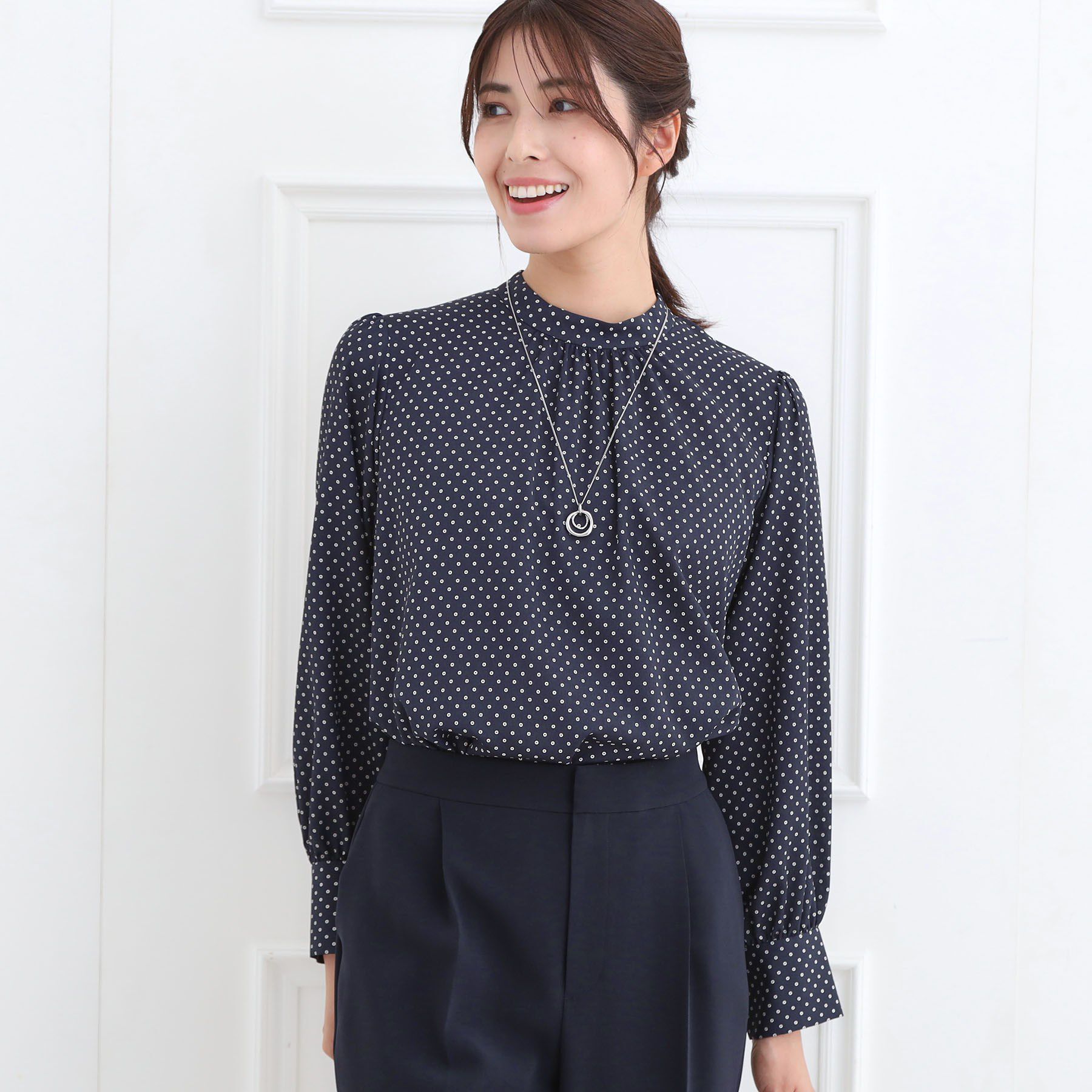 Reflect「【フォーマル／入卒】ドットプリントブラウス」|シャツ・ブラウス|ネイビー(194)