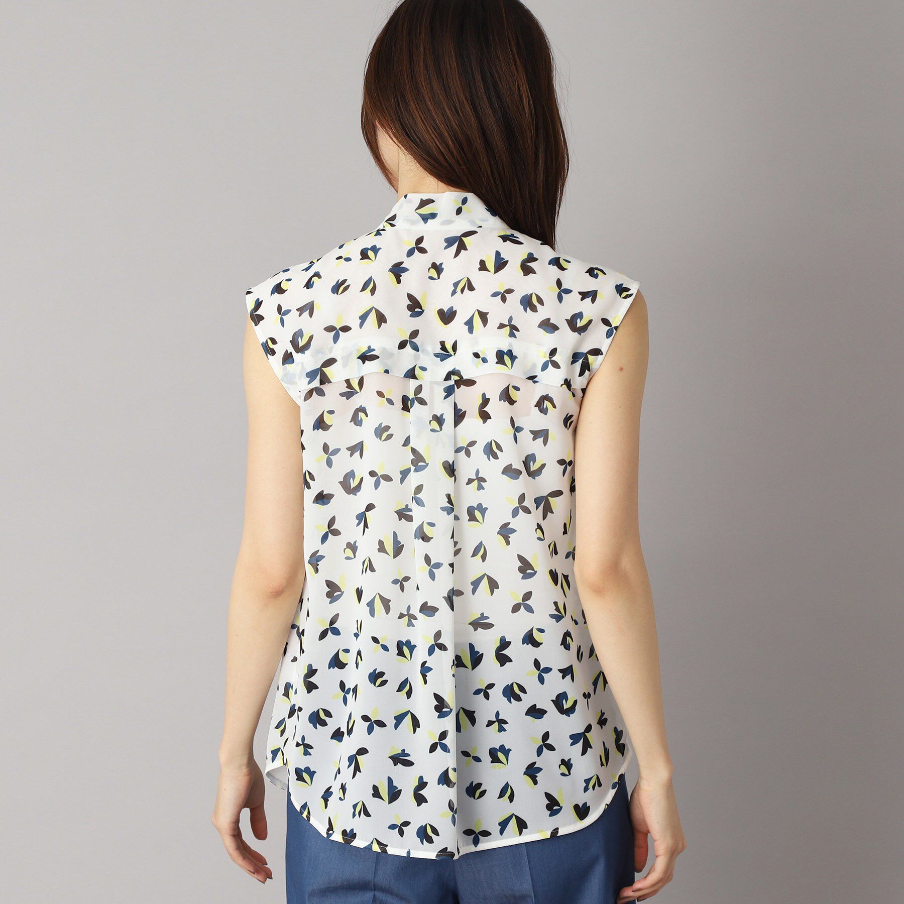DRESSTERIOR「【洗える/きれいめ】シアーリーフプリントボウタイブラウス」|シャツ・ブラウス|