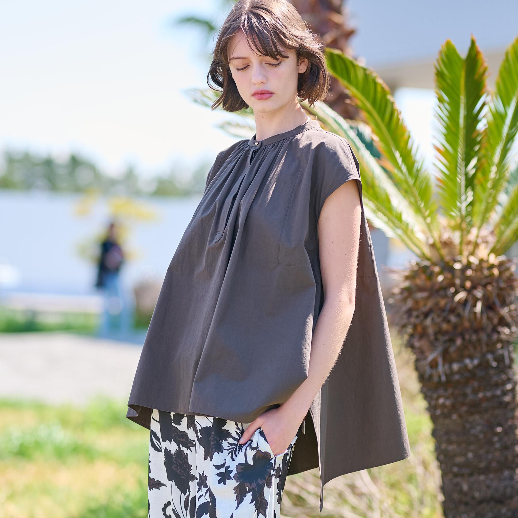 DRESSTERIOR「【コットン100％/洗える】フレンチスリーブイレギュラーヘムブラウス」|シャツ・ブラウス|