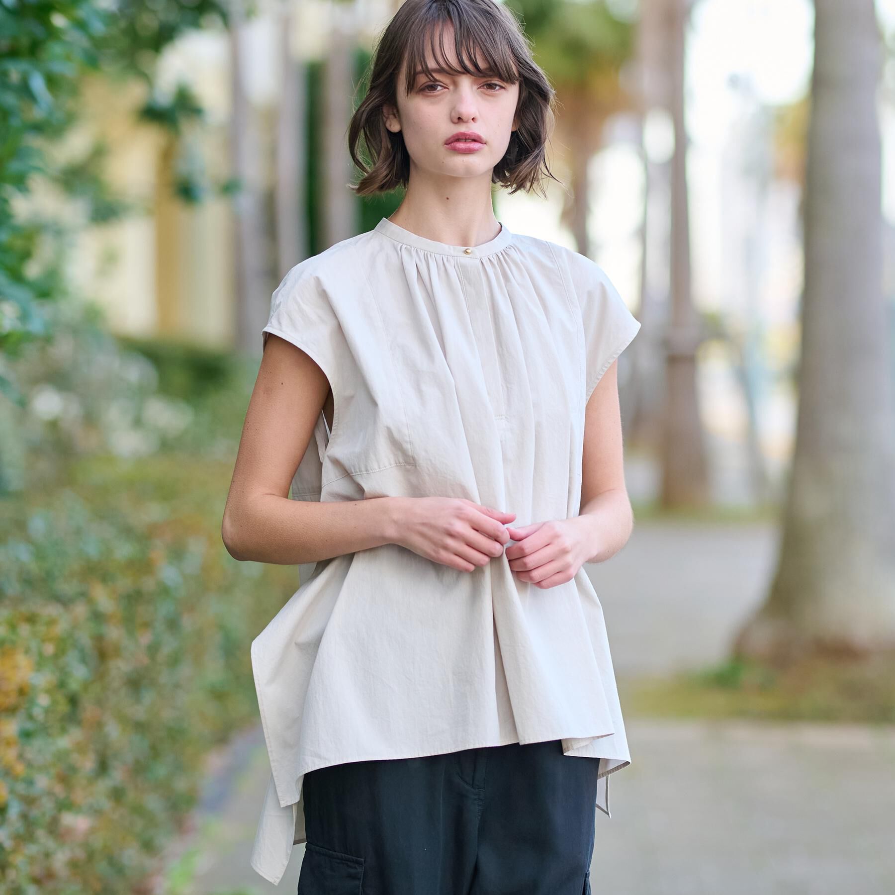 DRESSTERIOR「【コットン100％/洗える】フレンチスリーブイレギュラーヘムブラウス」|シャツ・ブラウス|