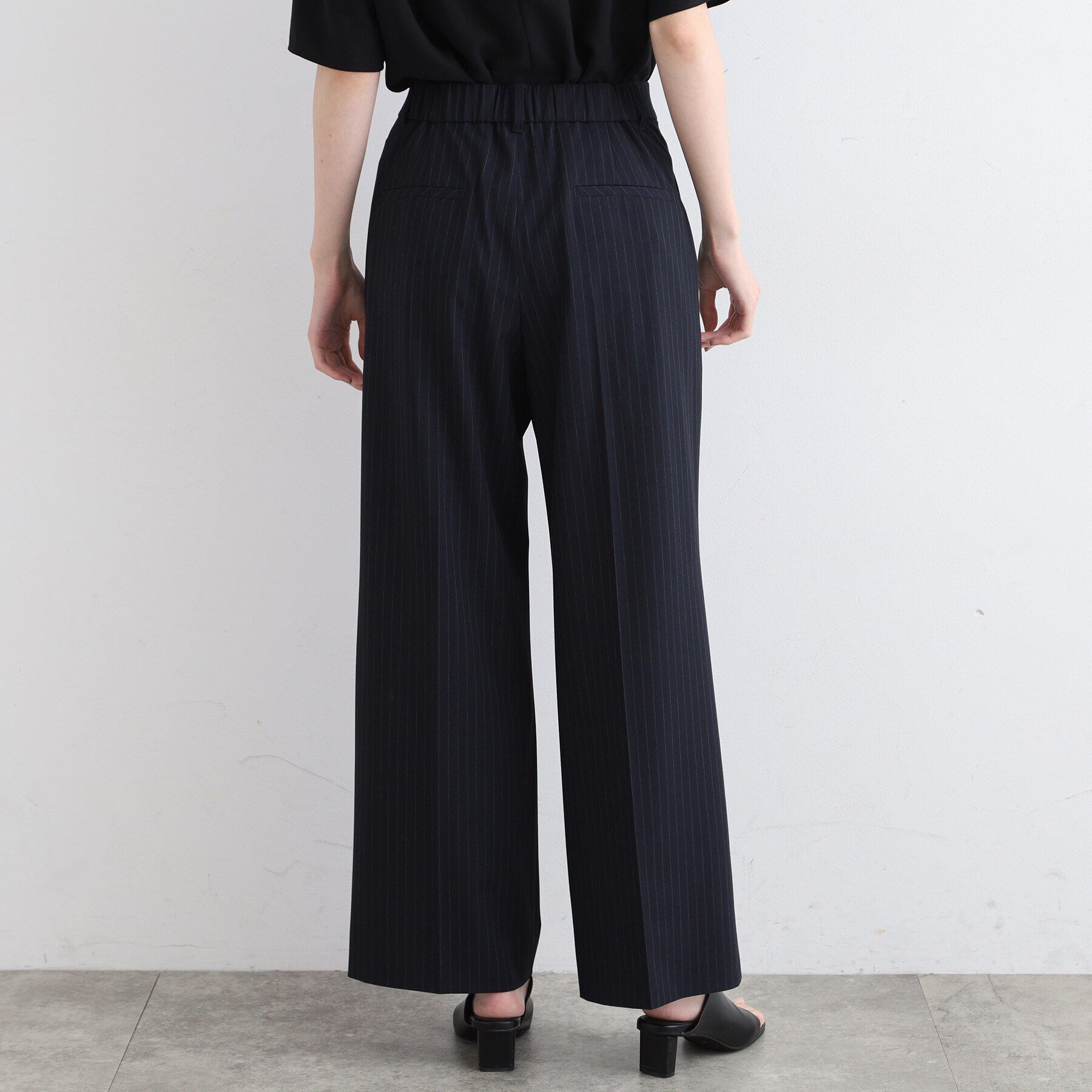 INDIVI「【洗える／ストレッチ】トレンド素材タックワイドパンツ」|その他|