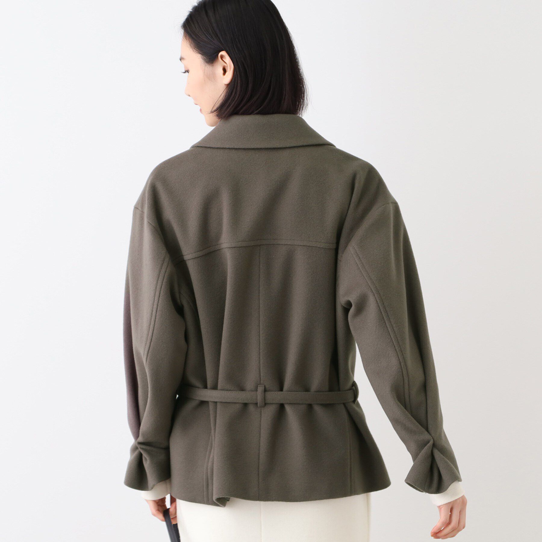 INDIVI「【日本製】ベルト付フォルムショートコート」|ピーコート|
