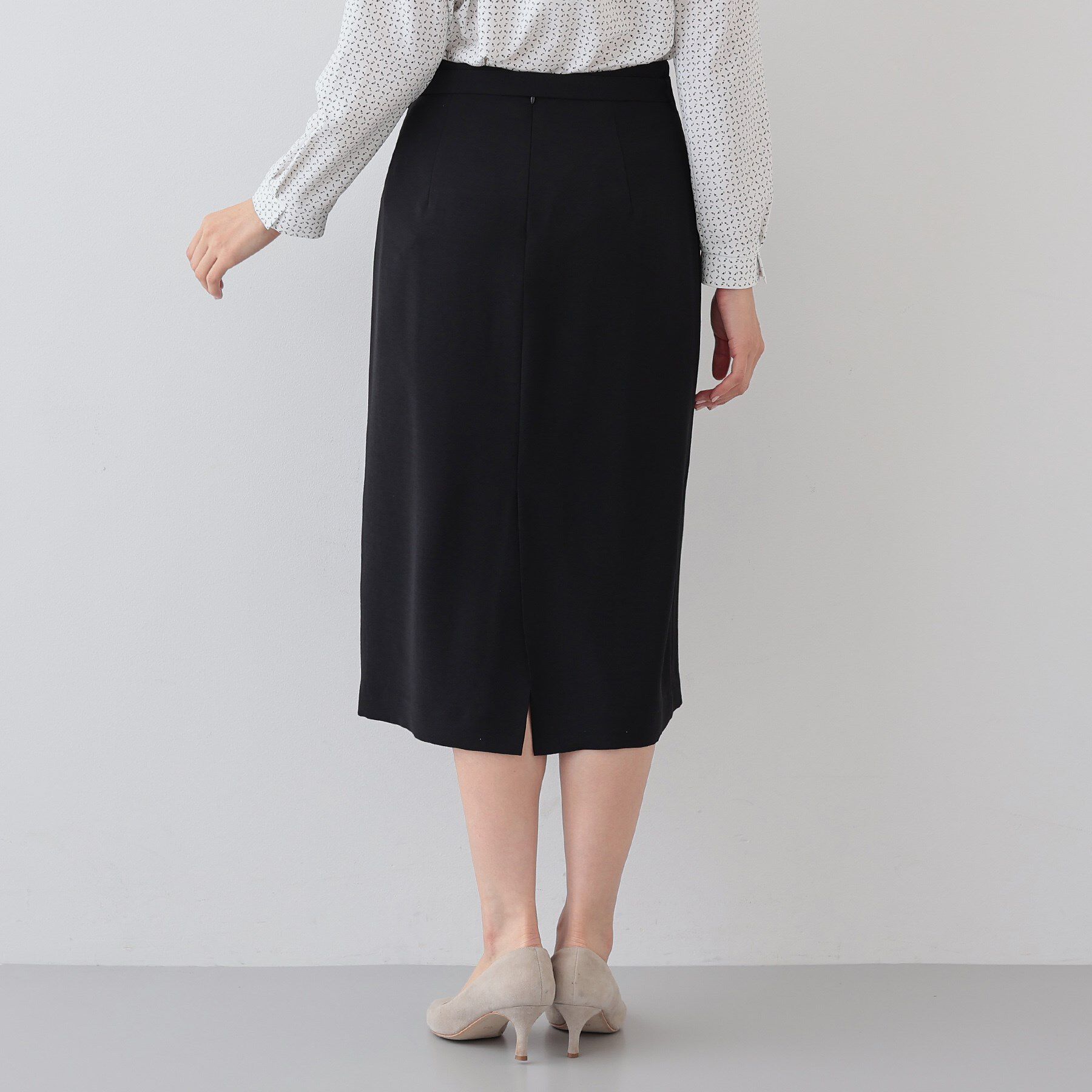 INDIVI「【着る日傘/遮熱/UVケア】ベルト付ストレートラインスカート」|スカート|