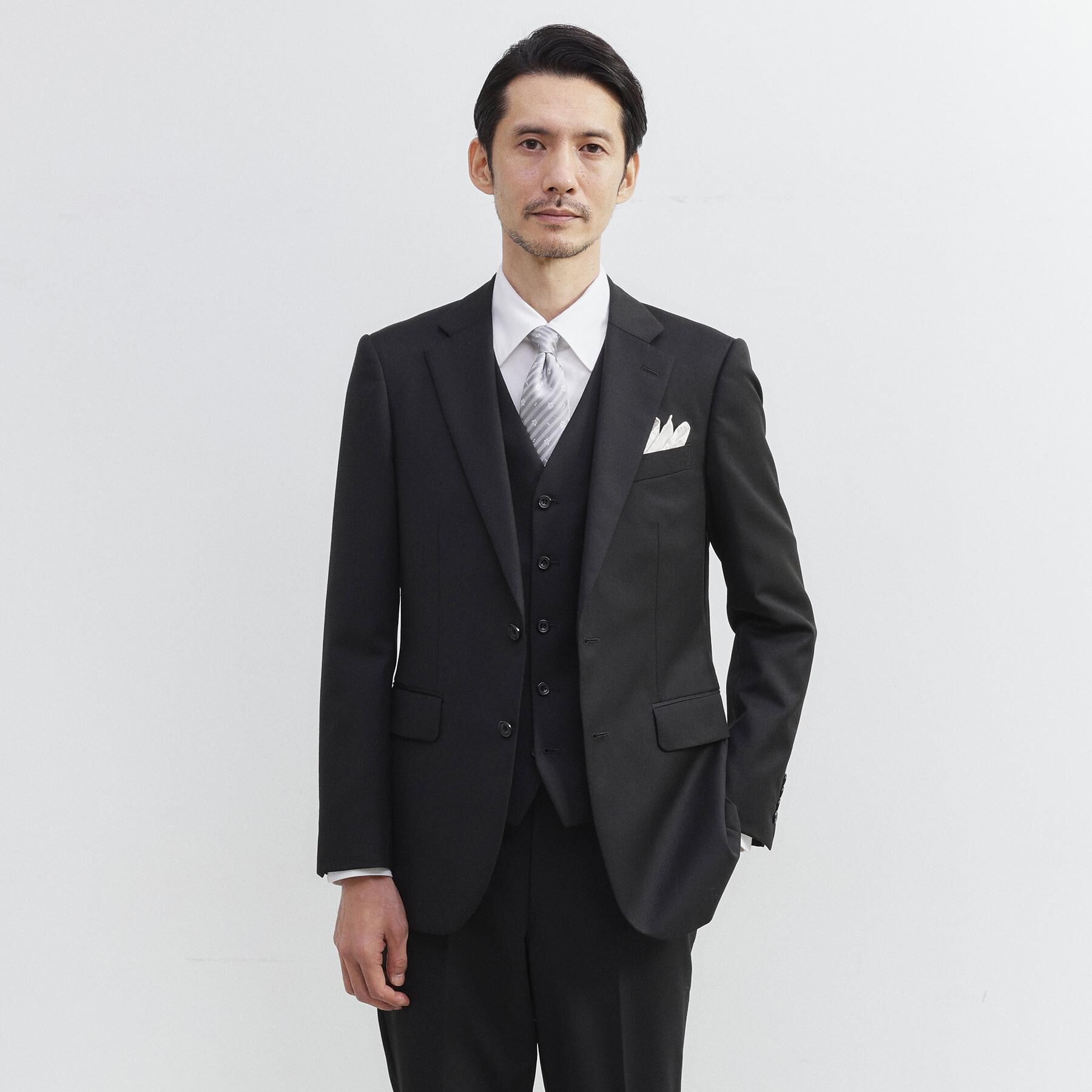 TAKEO KIKUCHI「【冠婚葬祭】無地 サージスーツ/3ピース対応可」|スーツ|