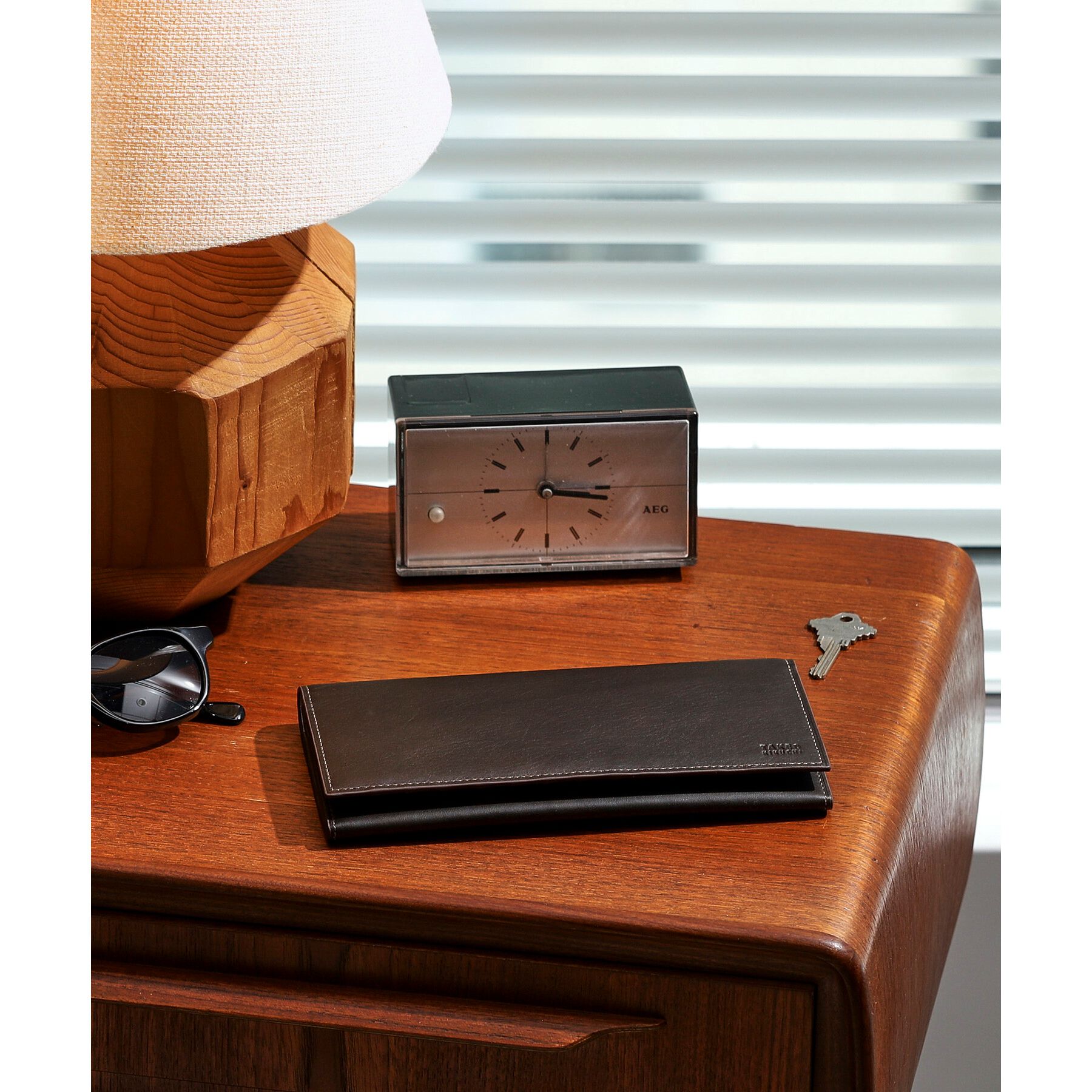 TAKEO KIKUCHI「アンティーク調レザー 2つ折り長財布」|財布|