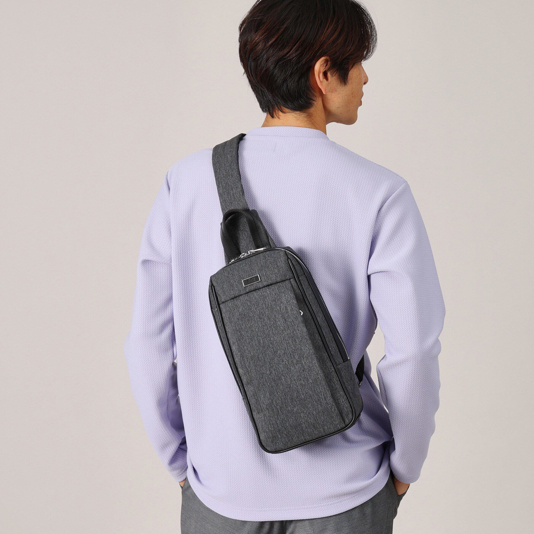 TAKEO KIKUCHI「ヘアラインスリム ワンショルダーバッグ」|ショルダー・メッセンジャー|