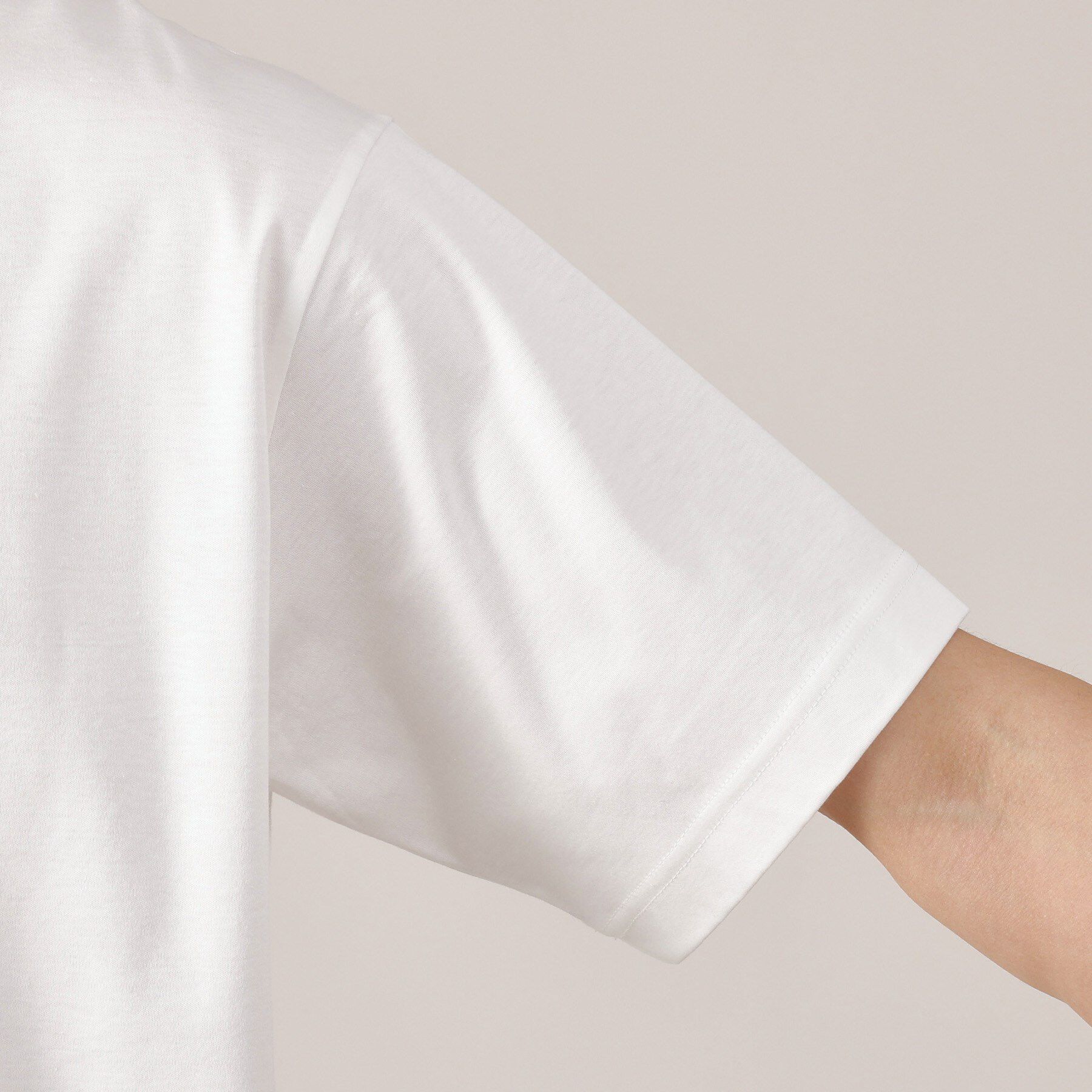 TAKEO KIKUCHI「ワンポイント カラー刺繍 Tシャツ」|Tシャツ・カットソー|