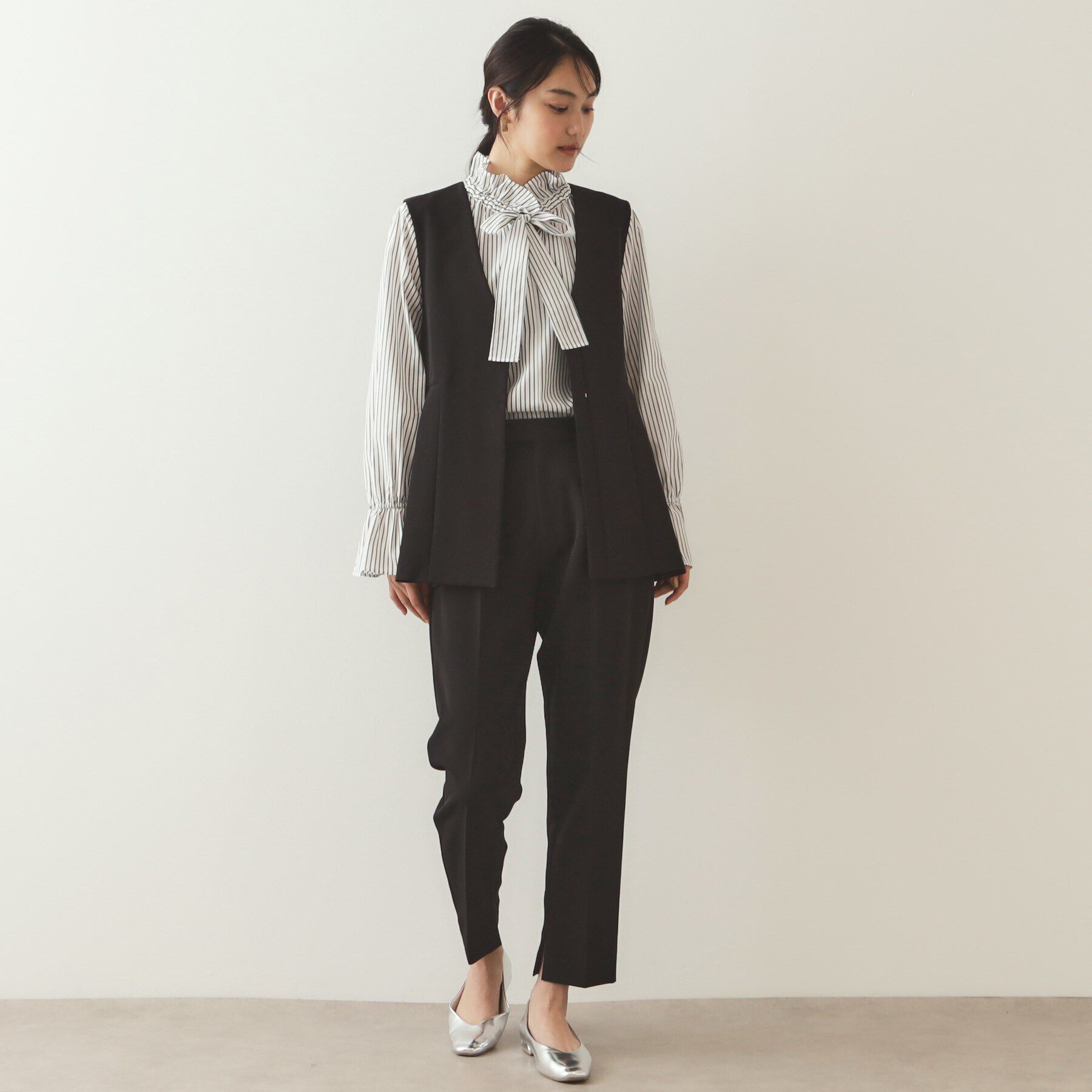 OPAQUE.CLIP「ボウタイフリルブラウス【洗濯機洗い可】」|シャツ・ブラウス|