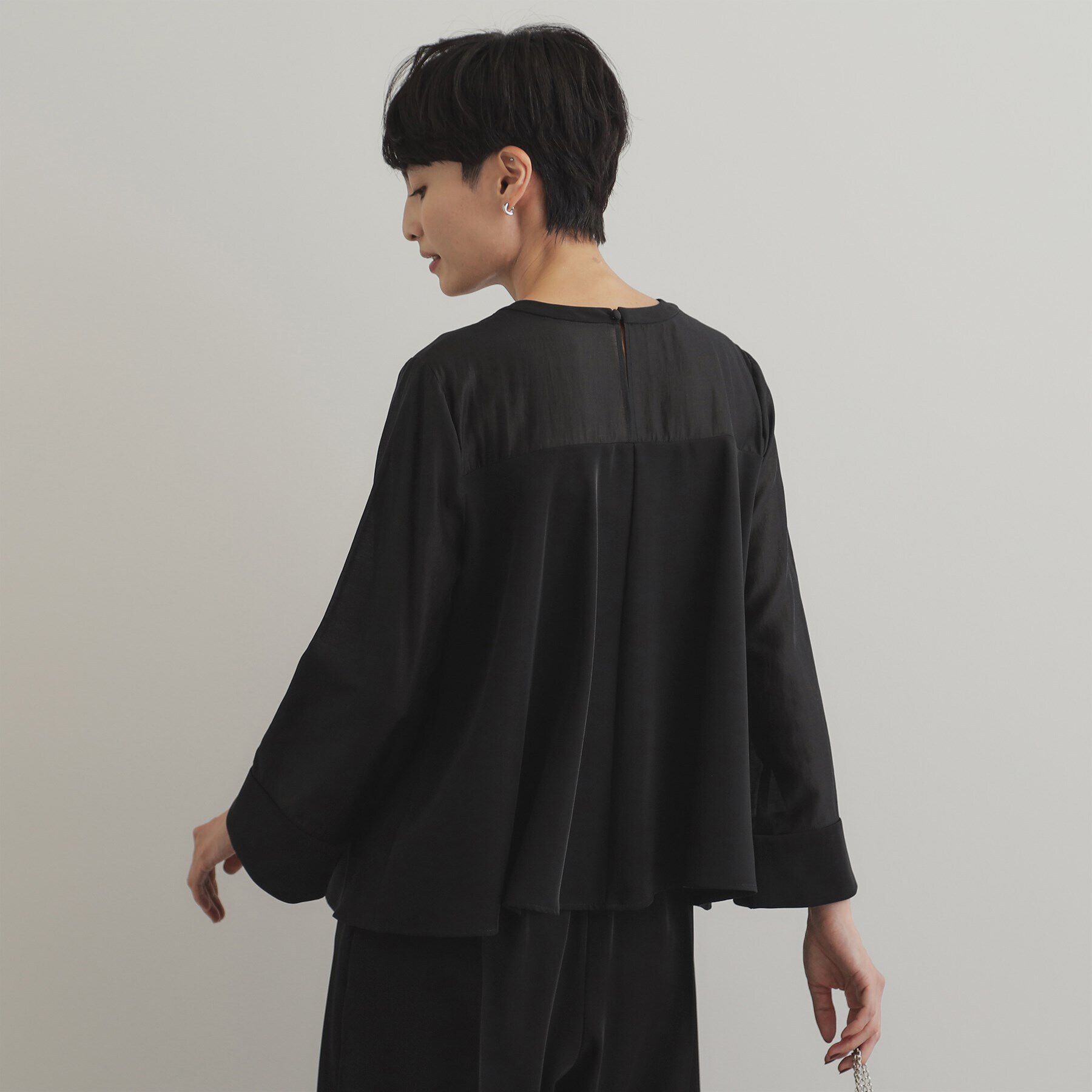 OPAQUE.CLIP「《ツインセット》ドッキングブラウス&times;テーパードパンツ／オケージョン対応【洗濯機洗い可】」|スーツ|