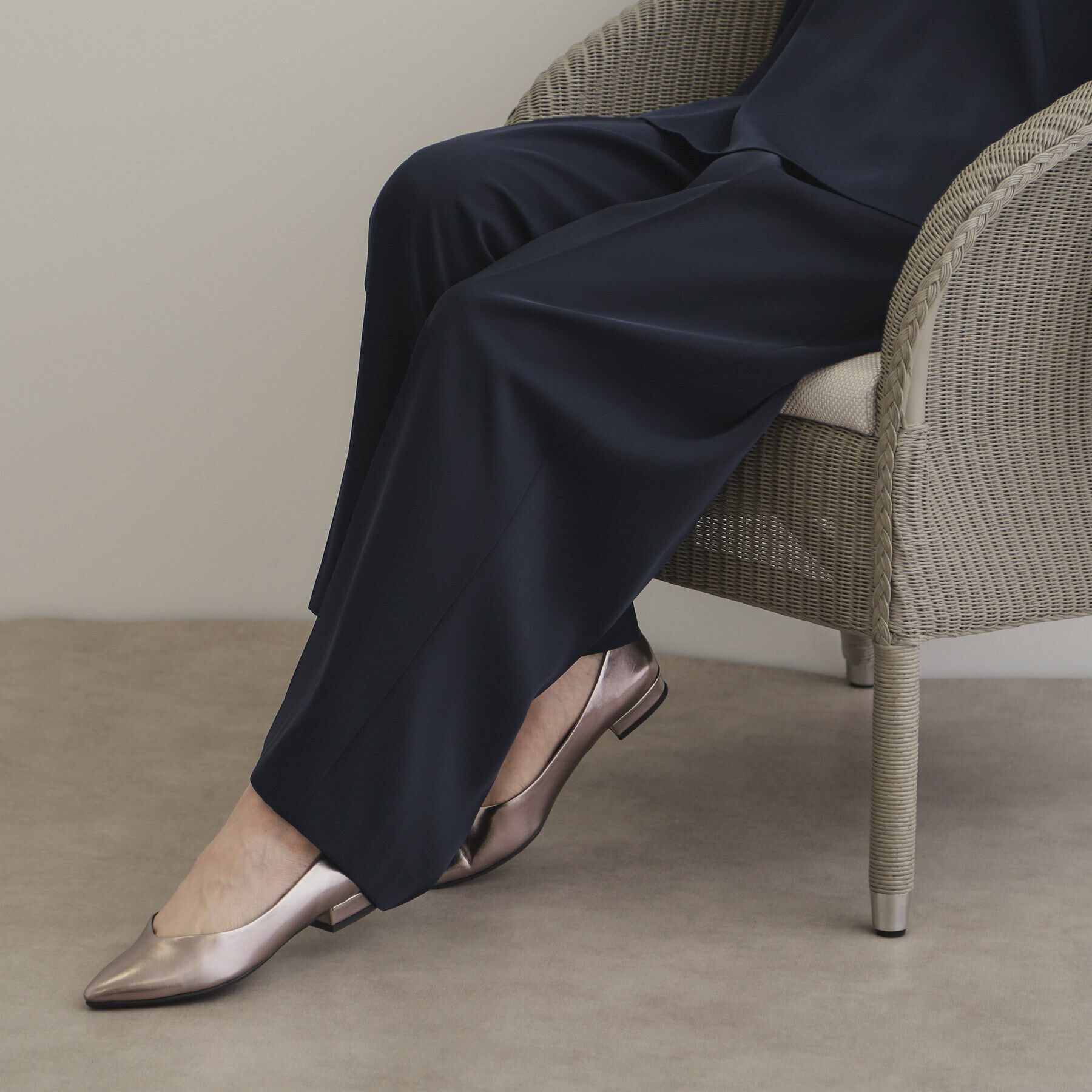 OPAQUE.CLIP「《ツインセット》ドッキングブラウス&times;テーパードパンツ／オケージョン対応【洗濯機洗い可】」|スーツ|