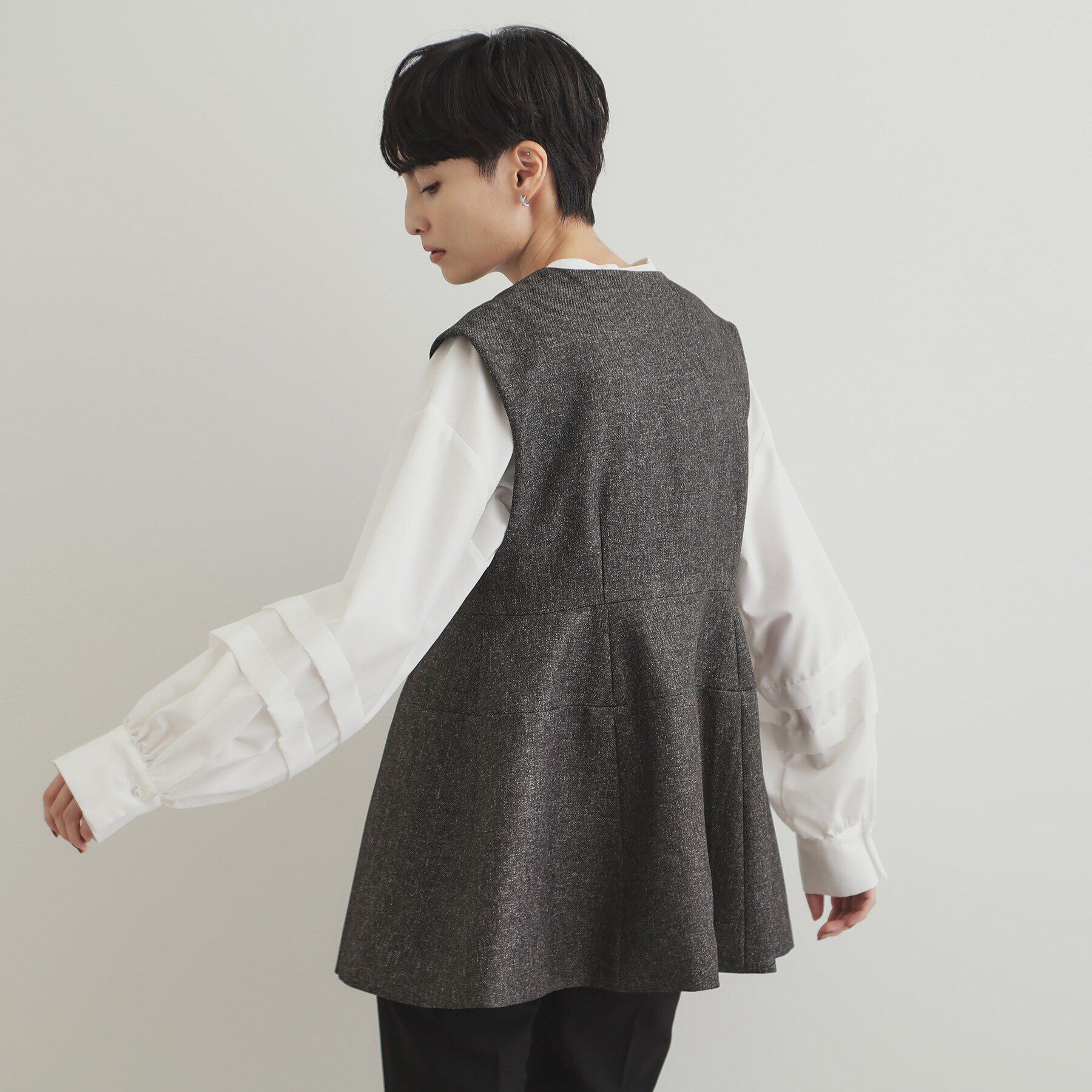 OPAQUE.CLIP「ウールライクペプラムジレ【洗濯機洗い可】」|ベスト・ジレ|