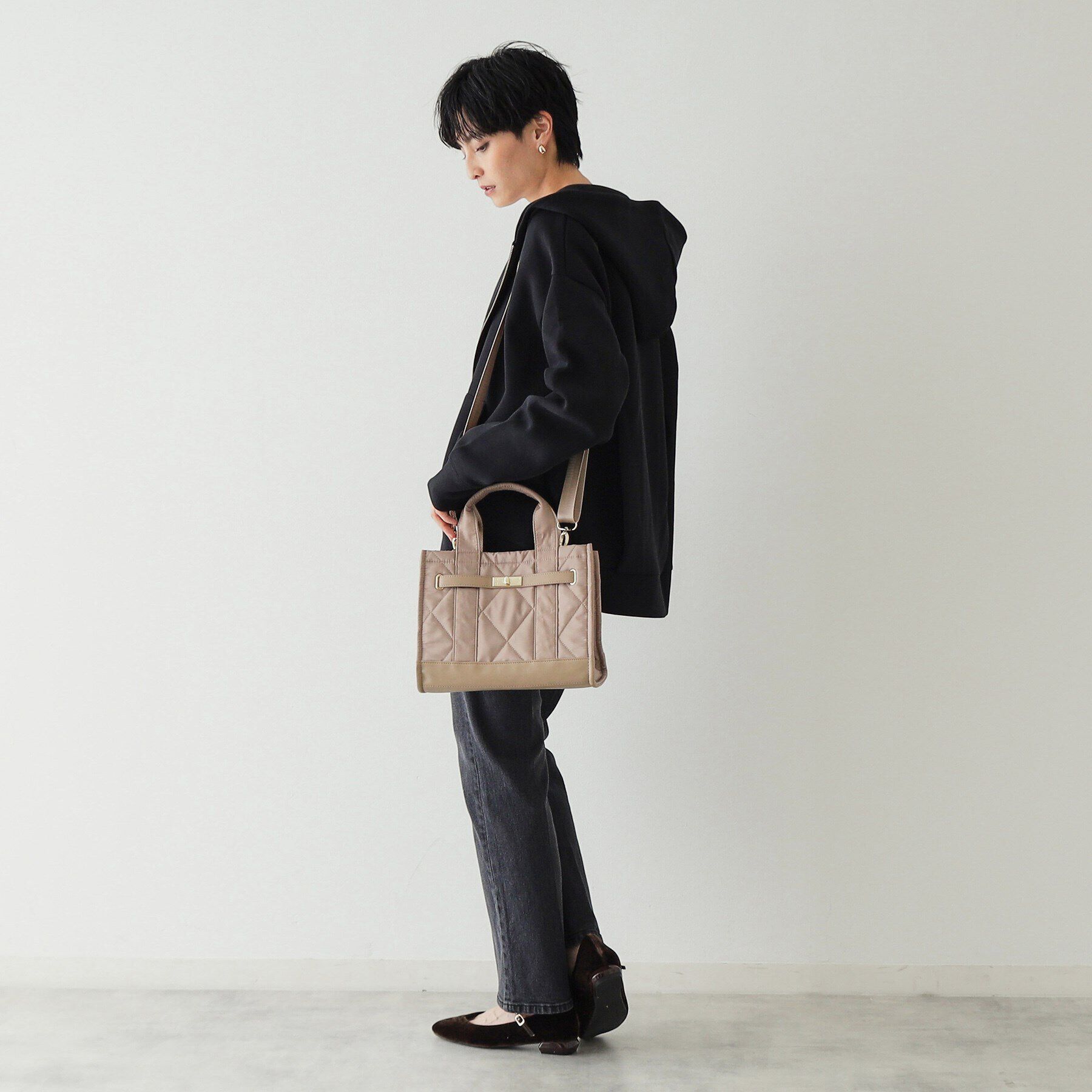 OPAQUE.CLIP「【2WAY】ダイヤキルティングスクエアミドルショルダーバッグ」|トートバッグ|
