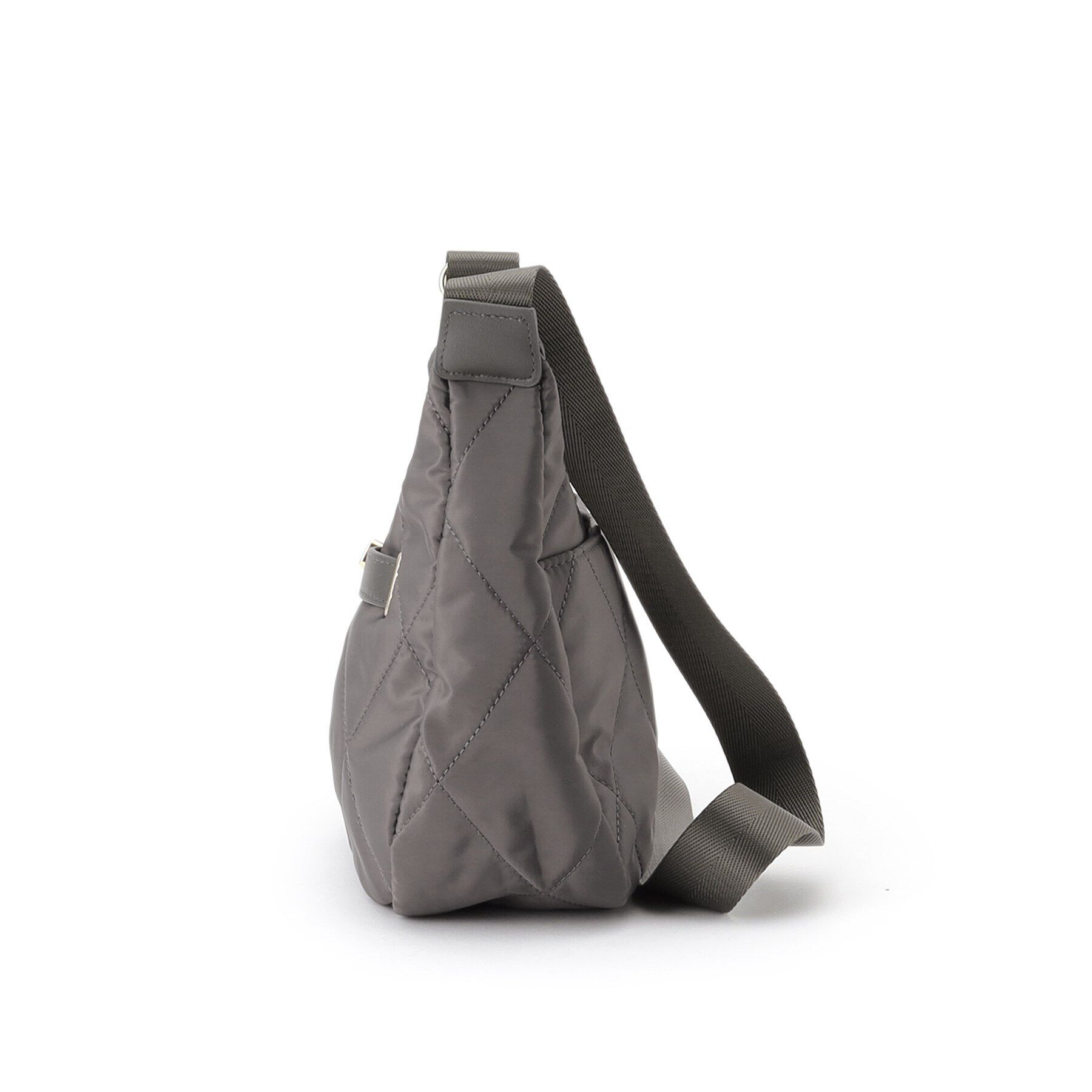 OPAQUE.CLIP「【長さ調整可能】ダイヤキルティングムーンミドルショルダーバッグ」|ショルダー・メッセンジャー|