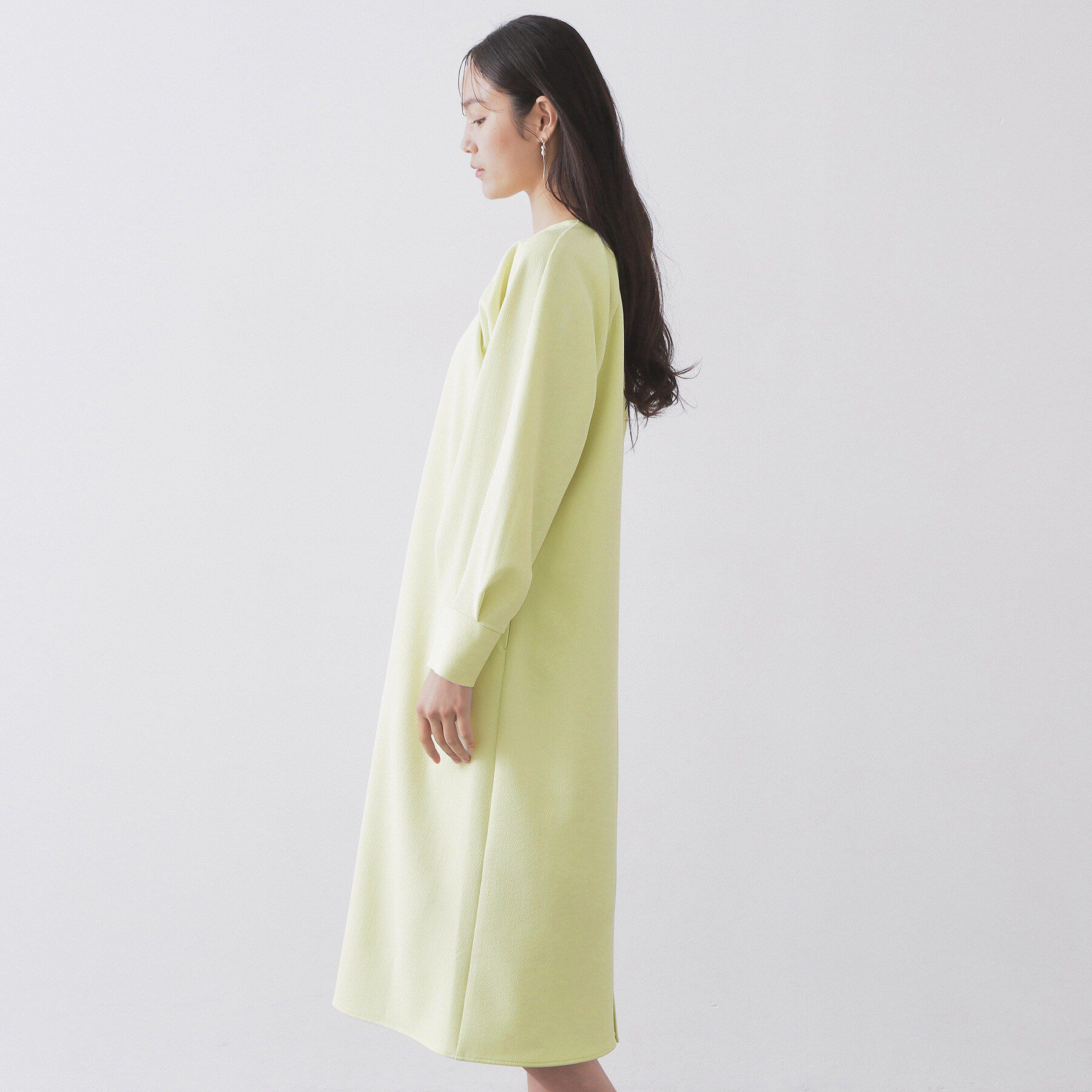 OPAQUE.CLIP「タックデザインAラインワンピース【洗濯機OK】」|ワンピース|