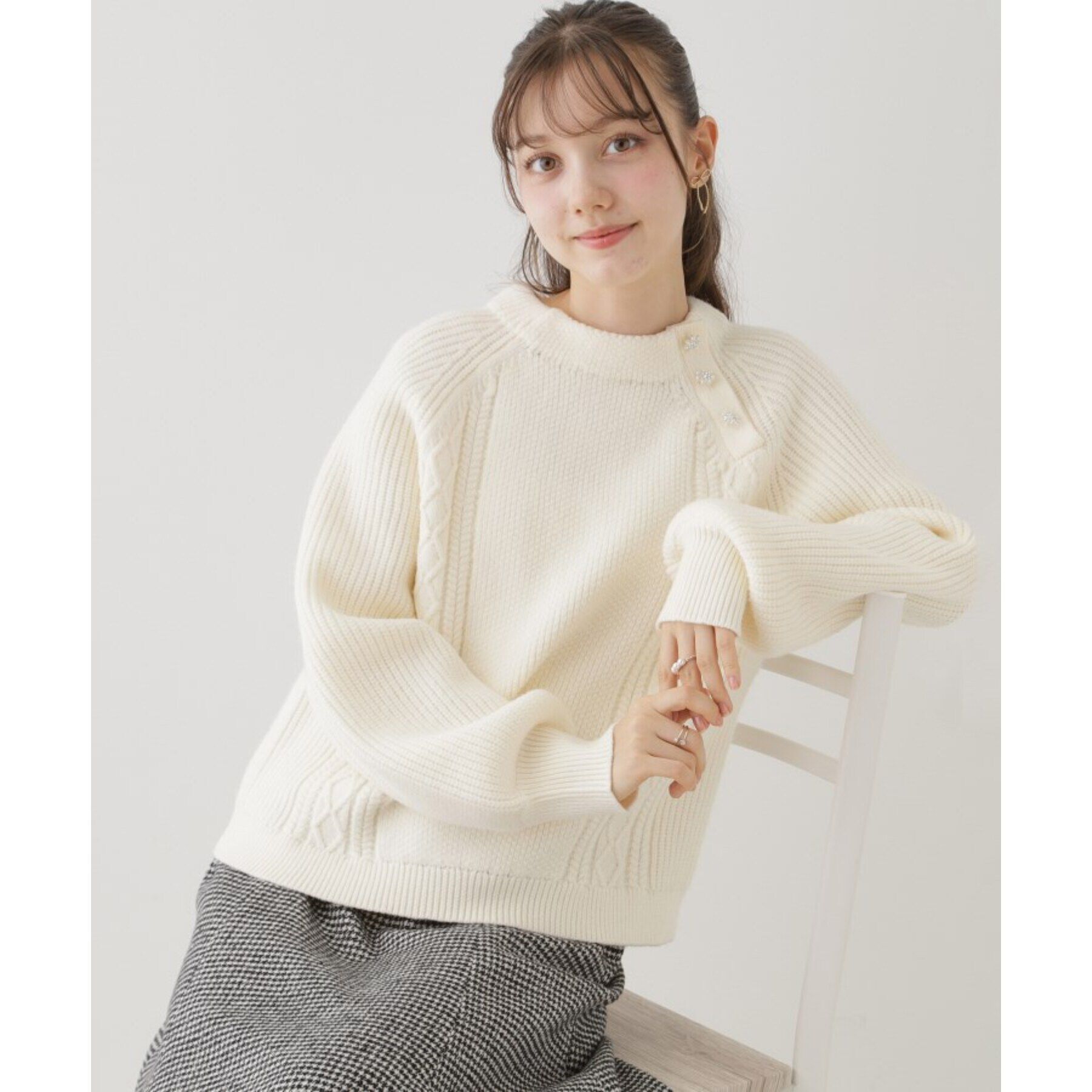 Couture broach「【大人フェミニン・ぽわん袖】スノー釦アラン柄ニット」|ニット・セーター|ｱｲﾎﾞﾘｰ(004)