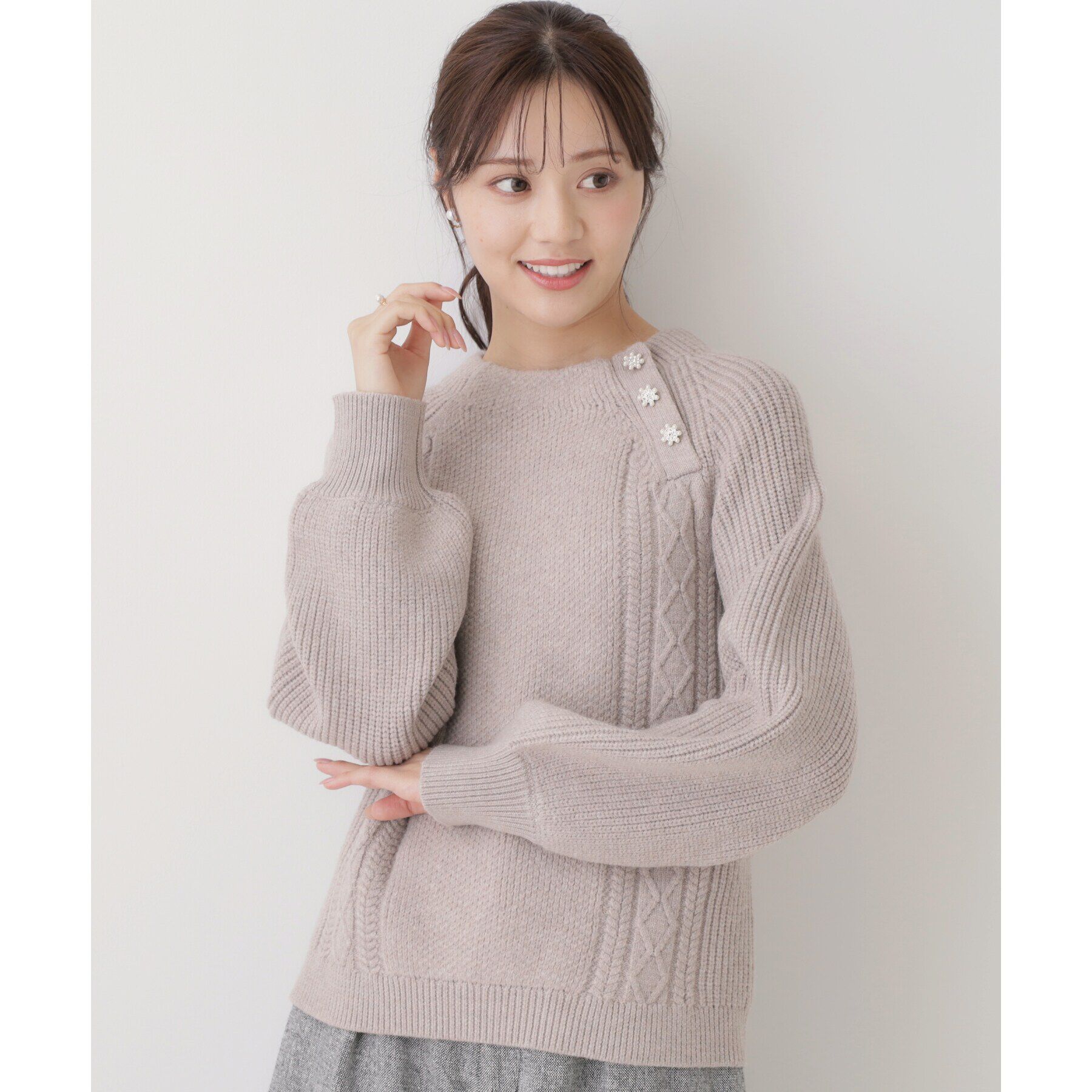 Couture broach「【大人フェミニン・ぽわん袖】スノー釦アラン柄ニット」|ニット・セーター|ｸﾞﾚｰｼﾞｭ(050)