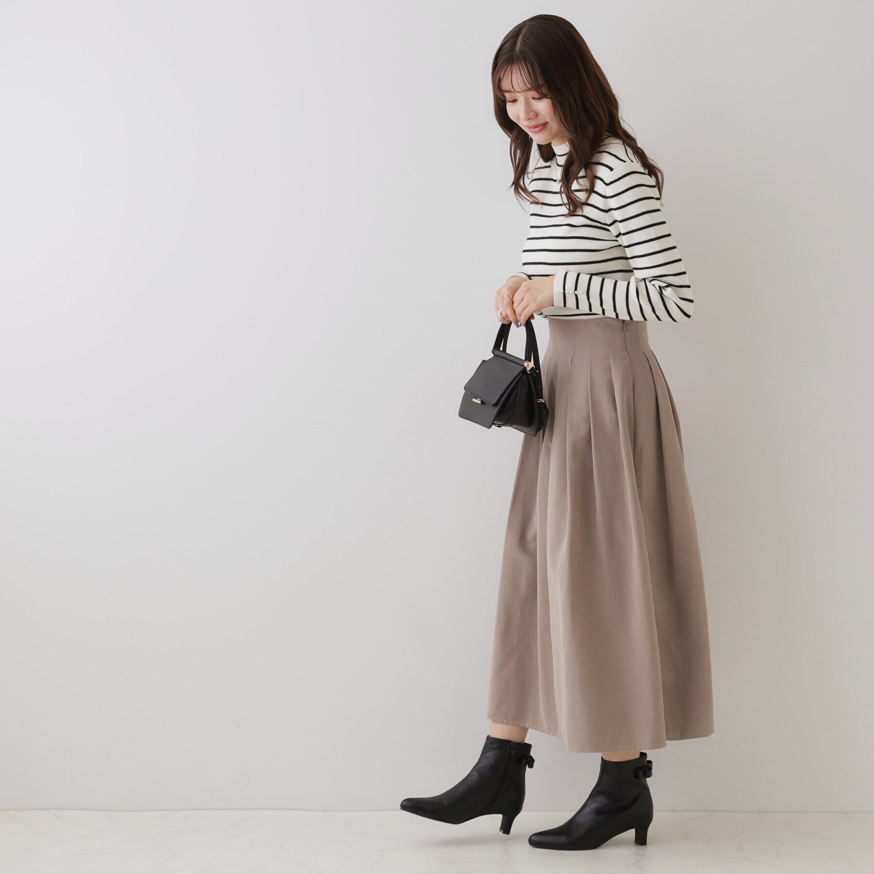 Couture broach「【スッキリ見えが叶う】マイクロスエードタックプリーツ」|スカート|
