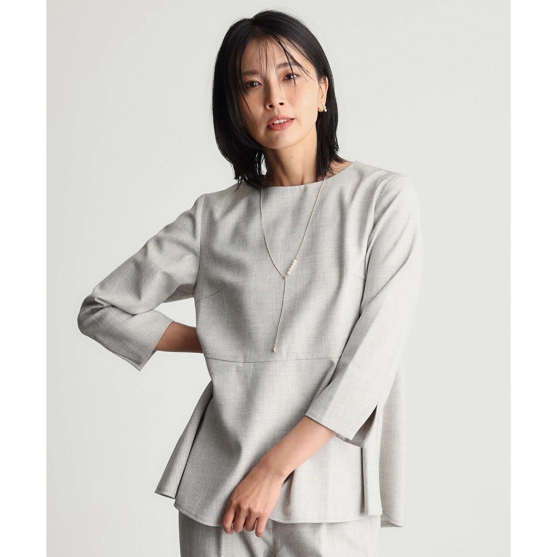 THE SHOP TK「【ONOFF活躍/セレモニー/通勤】杢調カルゼペプラムブラウス/洗える」|シャツ・ブラウス|