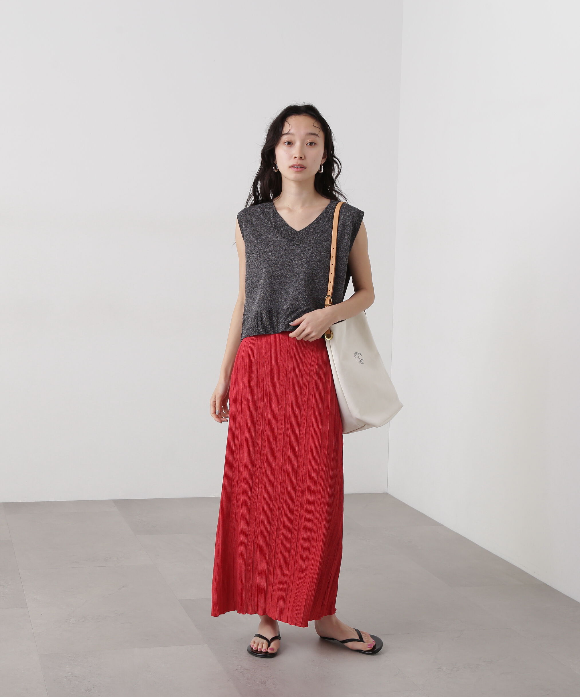  「Vネックショートベスト」|ニット・セーター|