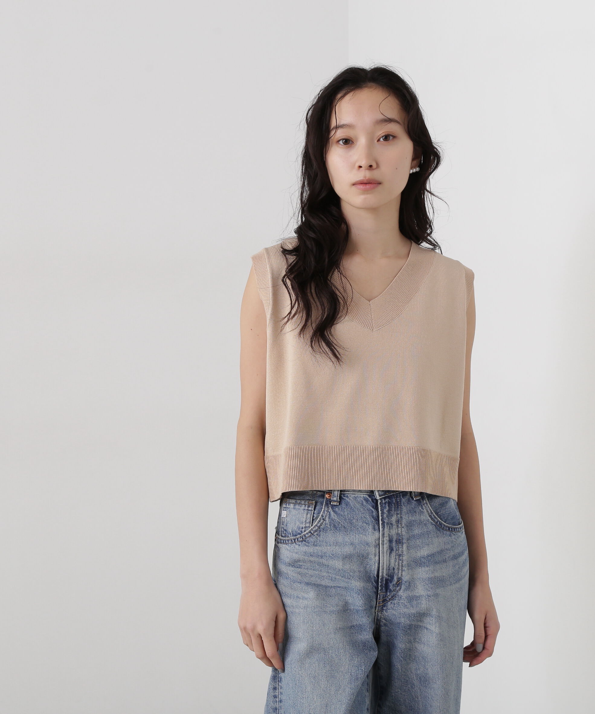  「Vネックショートベスト」|ニット・セーター|