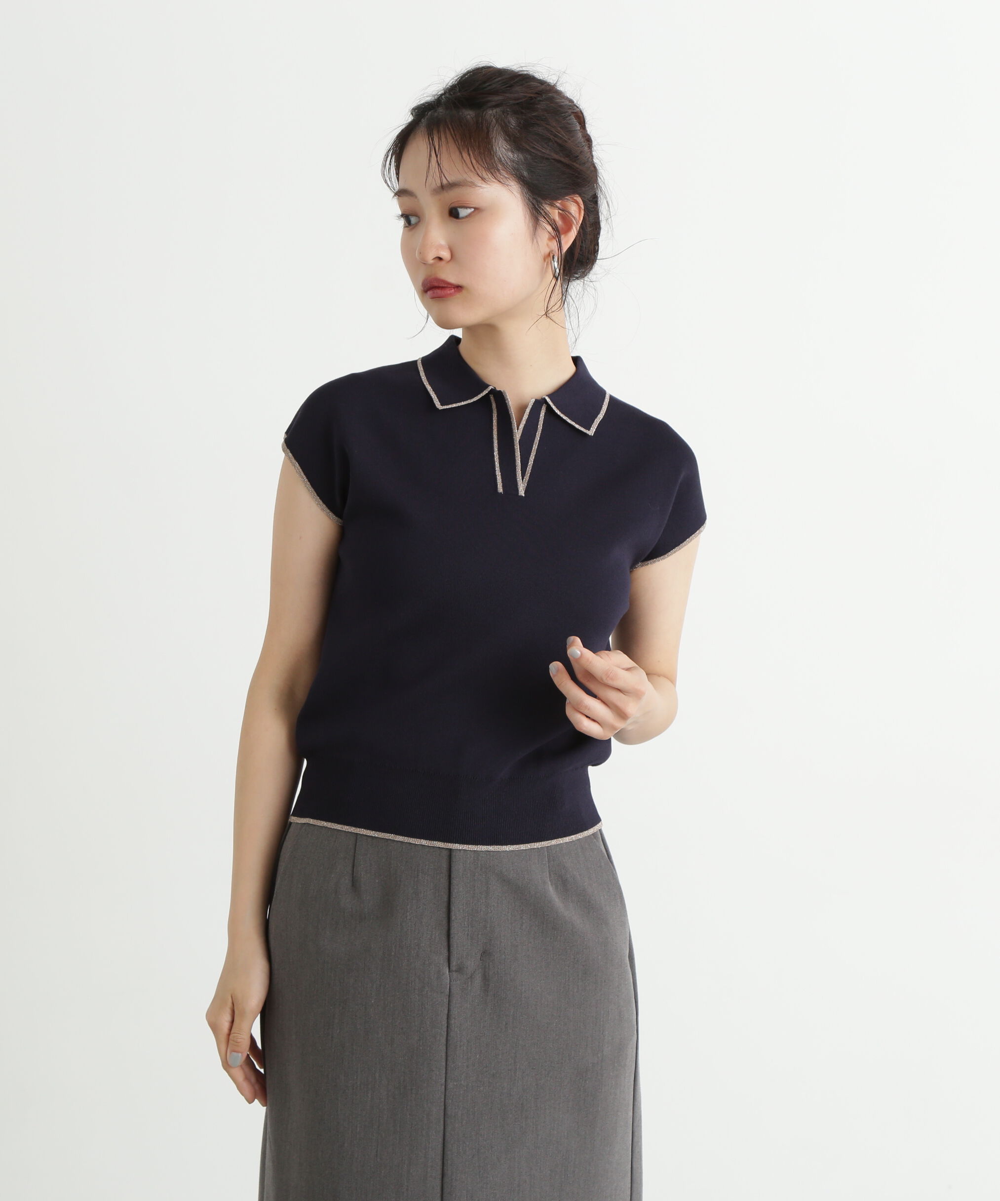  「ラメラインスキッパーポロニット」|ニット・セーター|