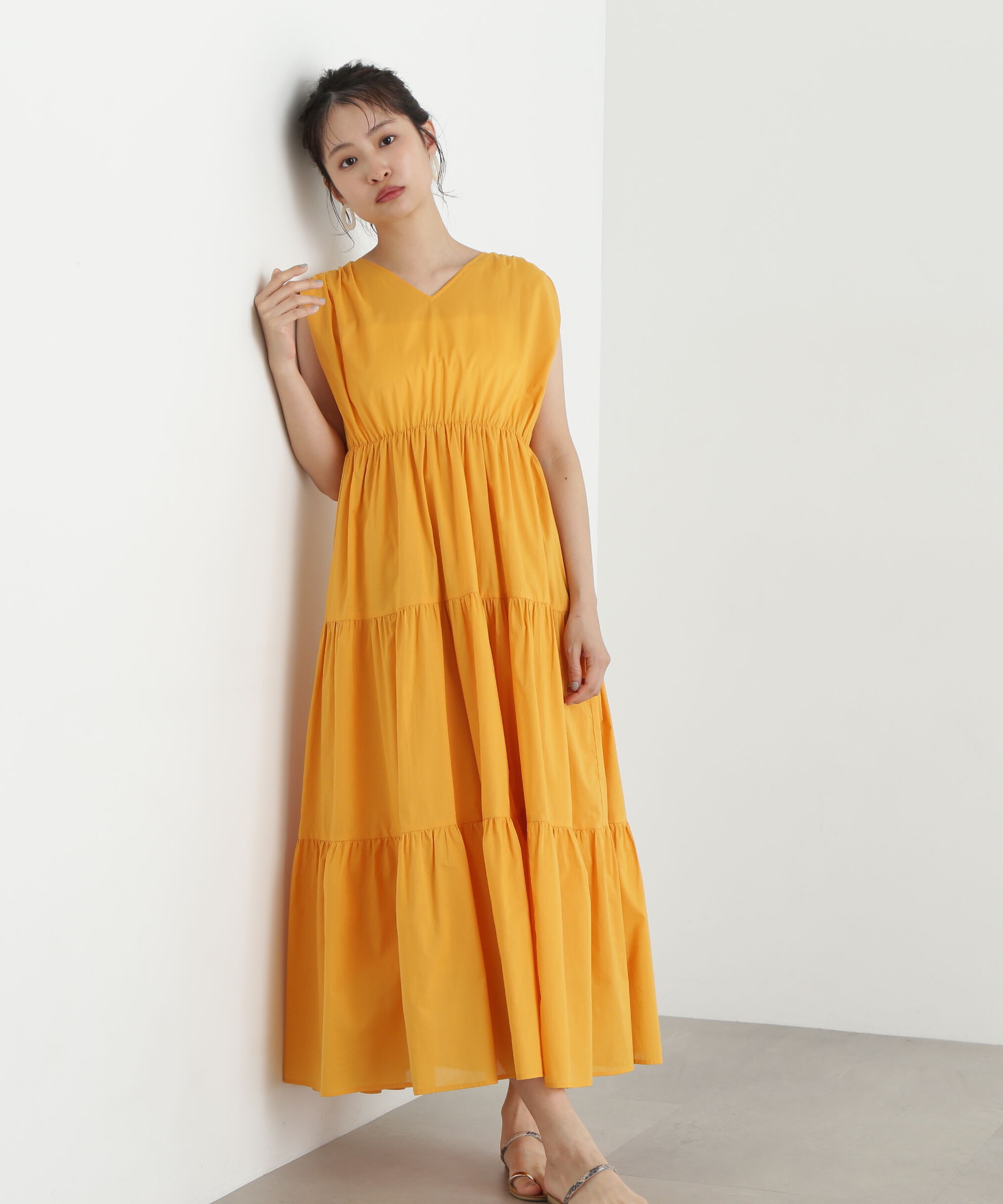  「コットンVネックティアードワンピース」|ワンピース|