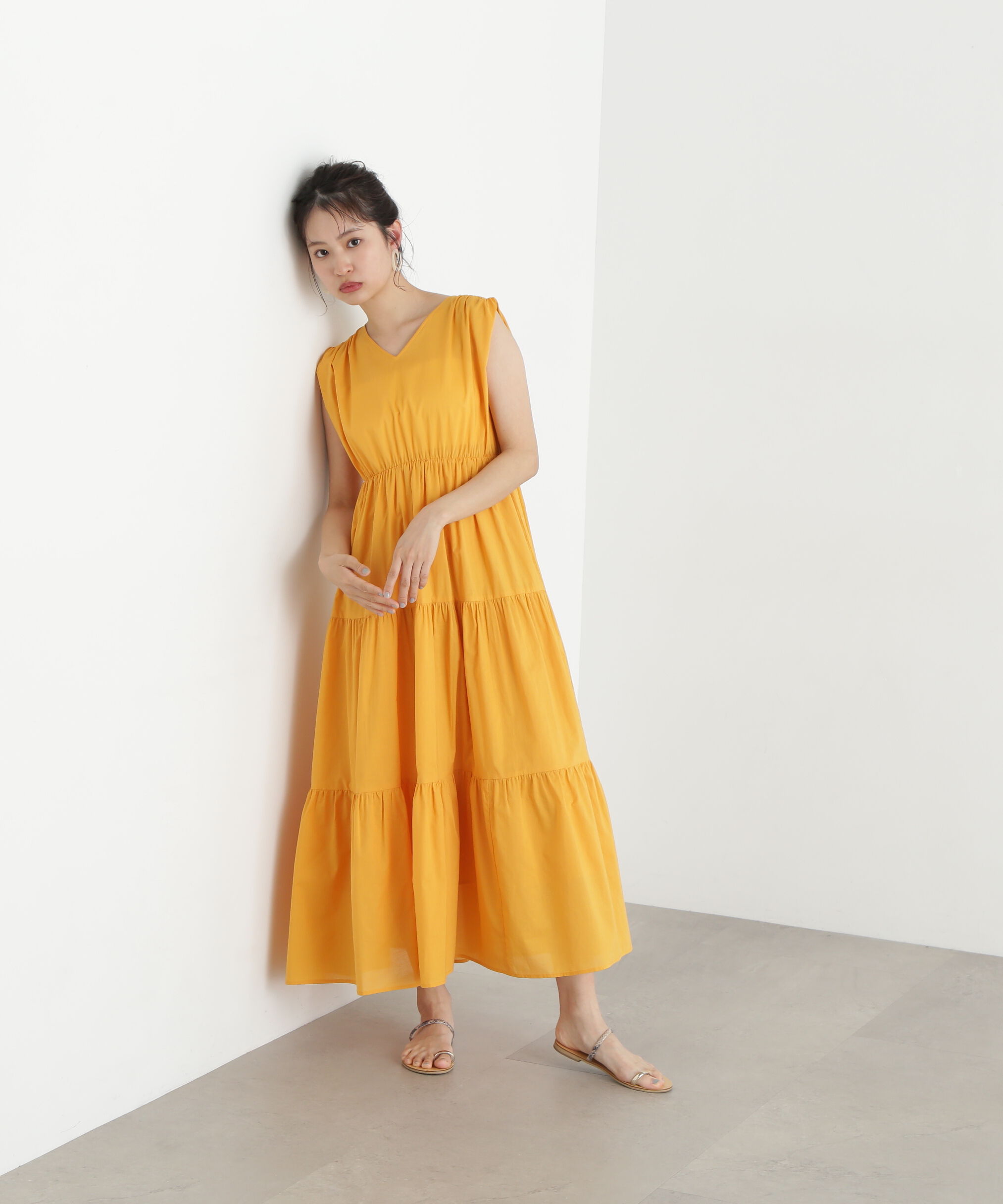  「コットンVネックティアードワンピース」|ワンピース|