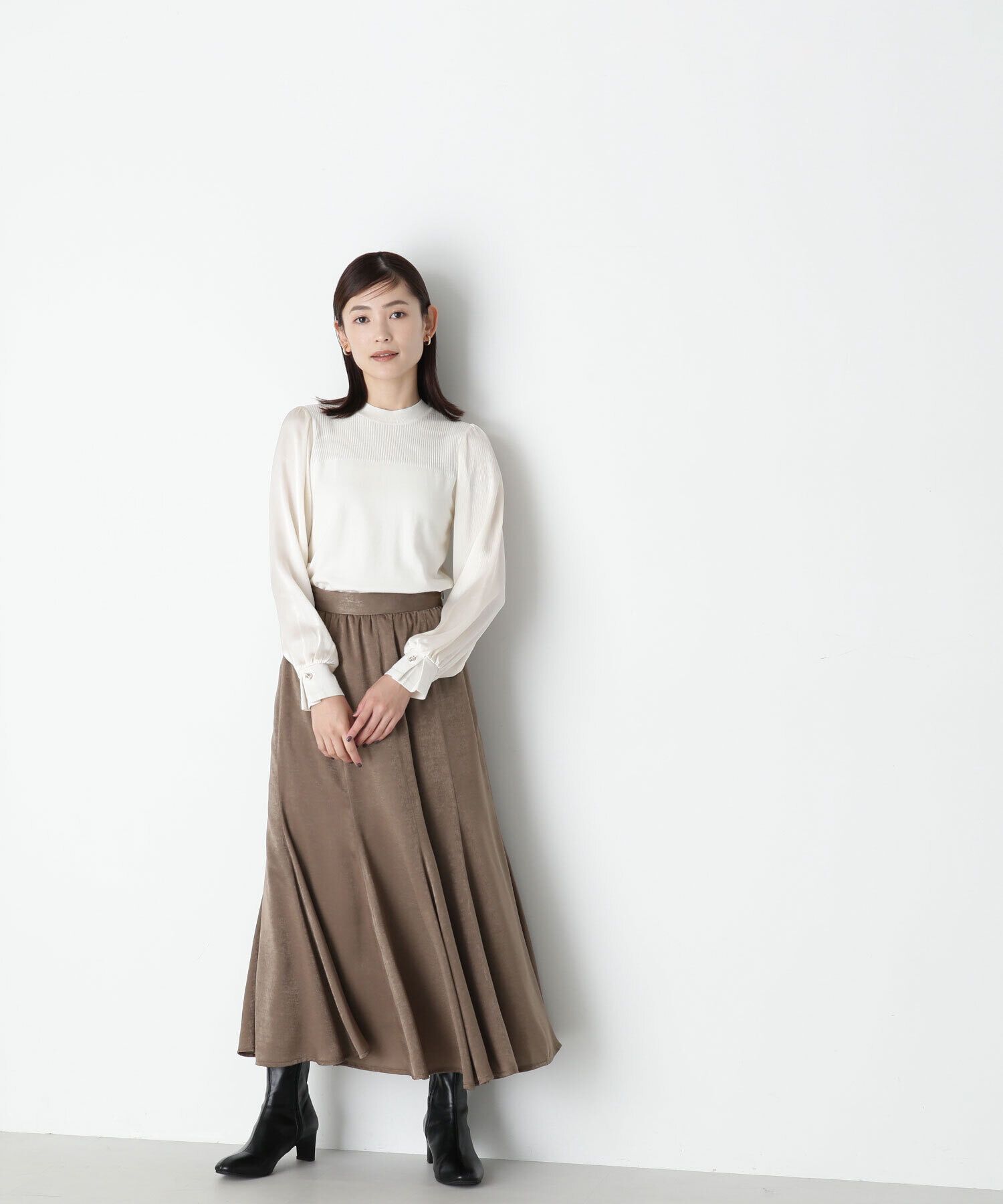  「ピーチタッチサテンフレアスカート」|スカート|