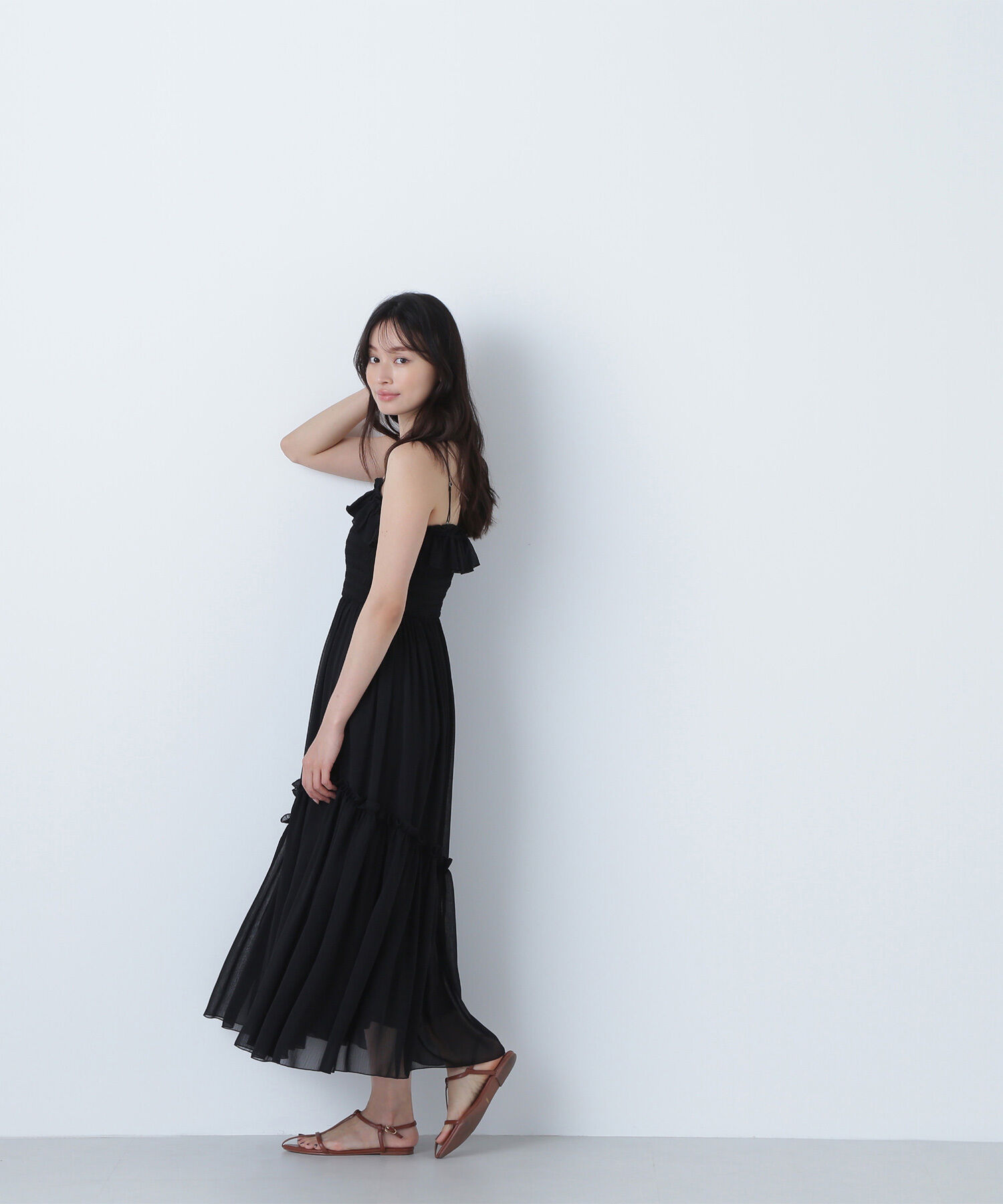  「フリルシャーリングキャミワンピース」|ワンピース|