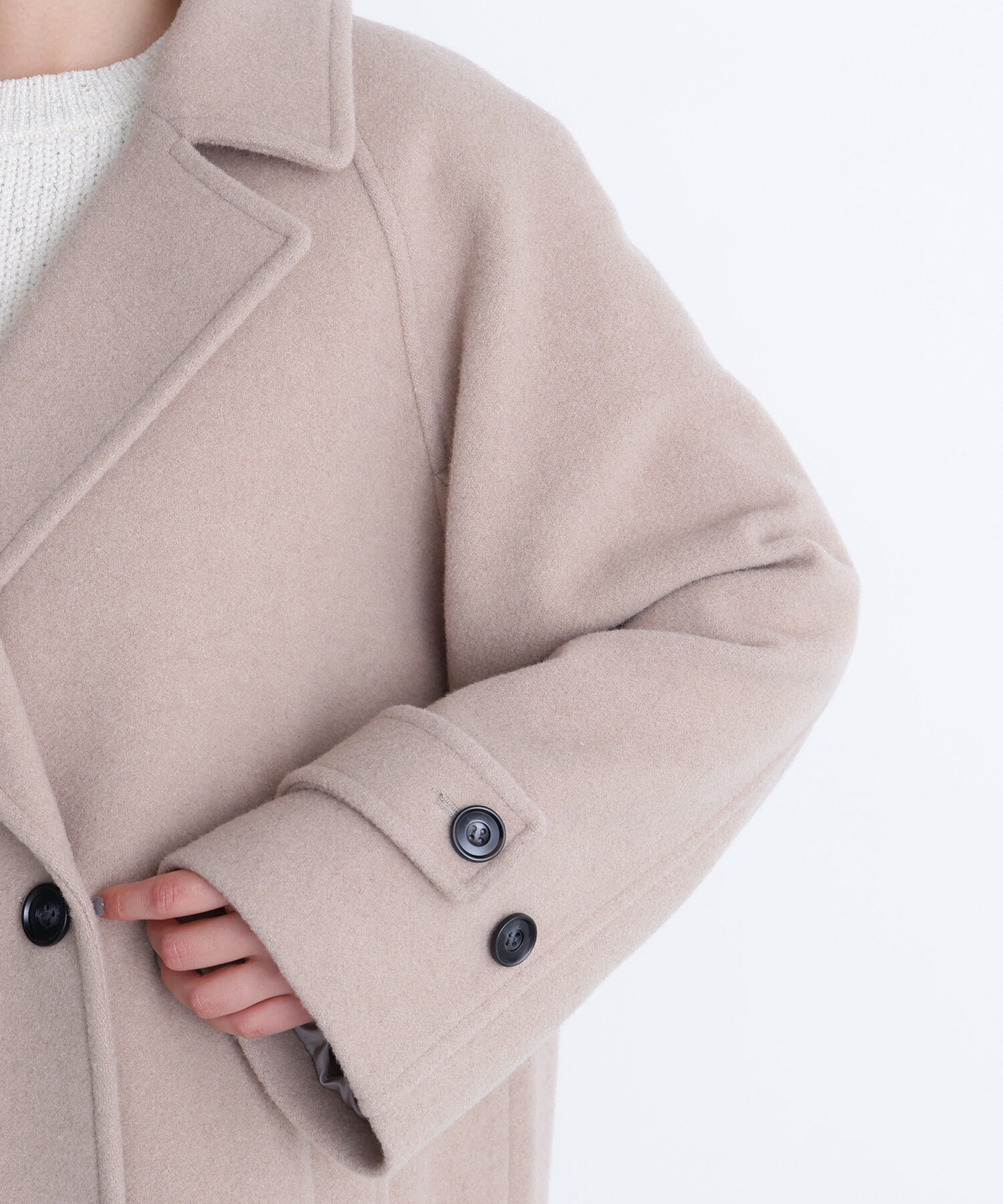  「ダブルブレストフォルムミドルコート」|ブルゾン・スタジャン|