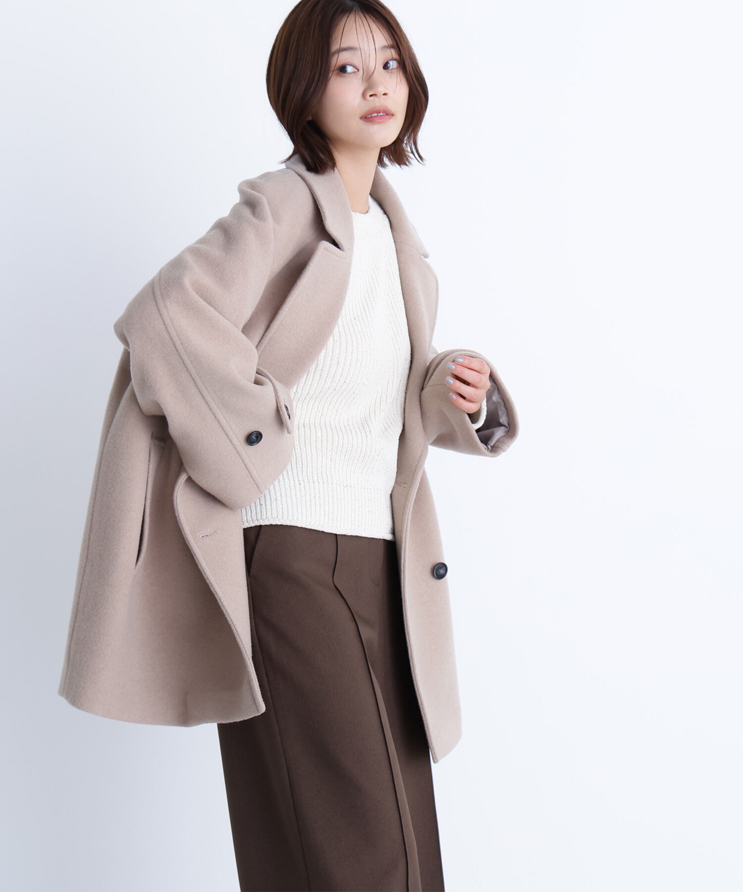  「ダブルブレストフォルムミドルコート」|ブルゾン・スタジャン|