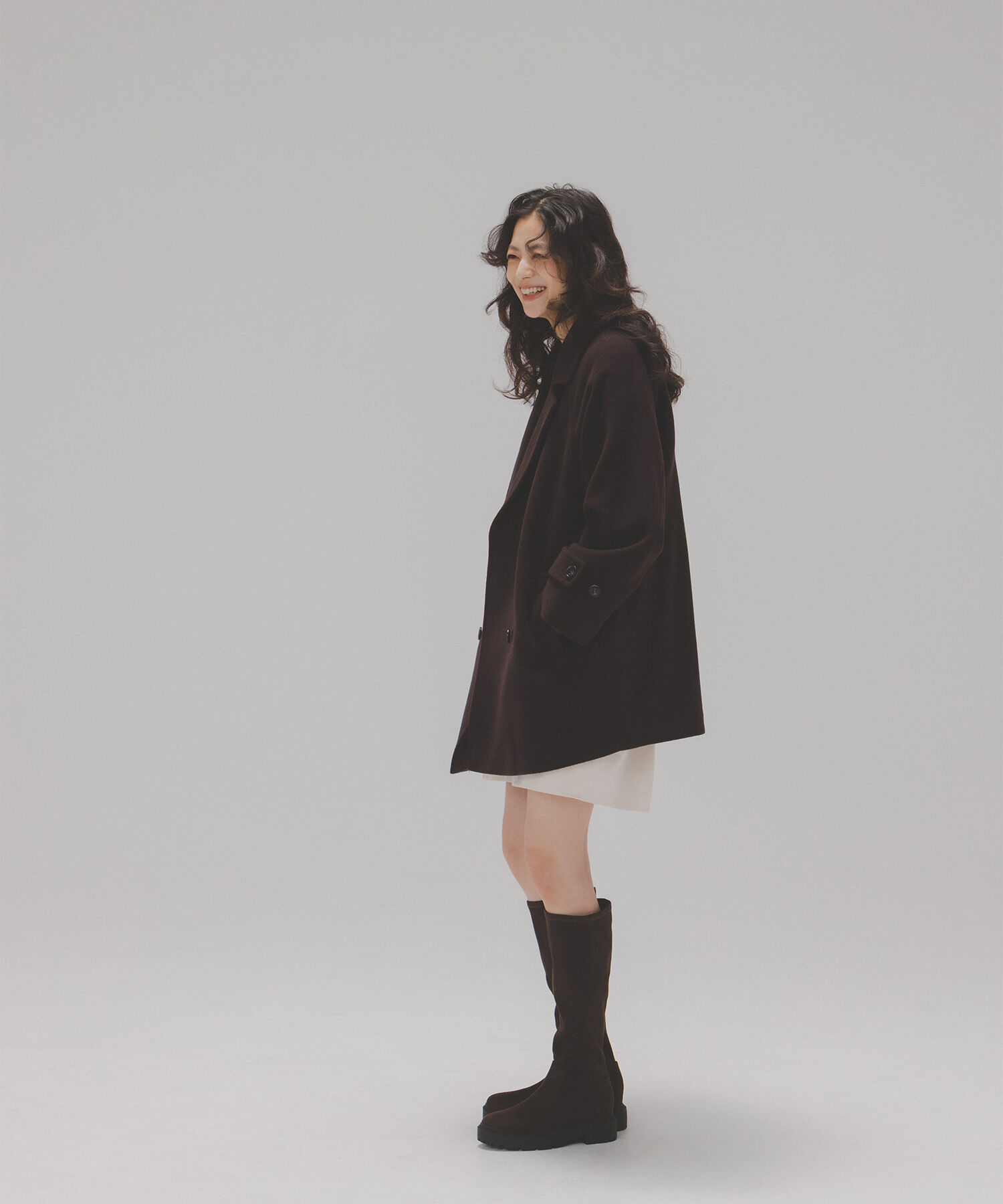  「ダブルブレストフォルムミドルコート」|ブルゾン・スタジャン|