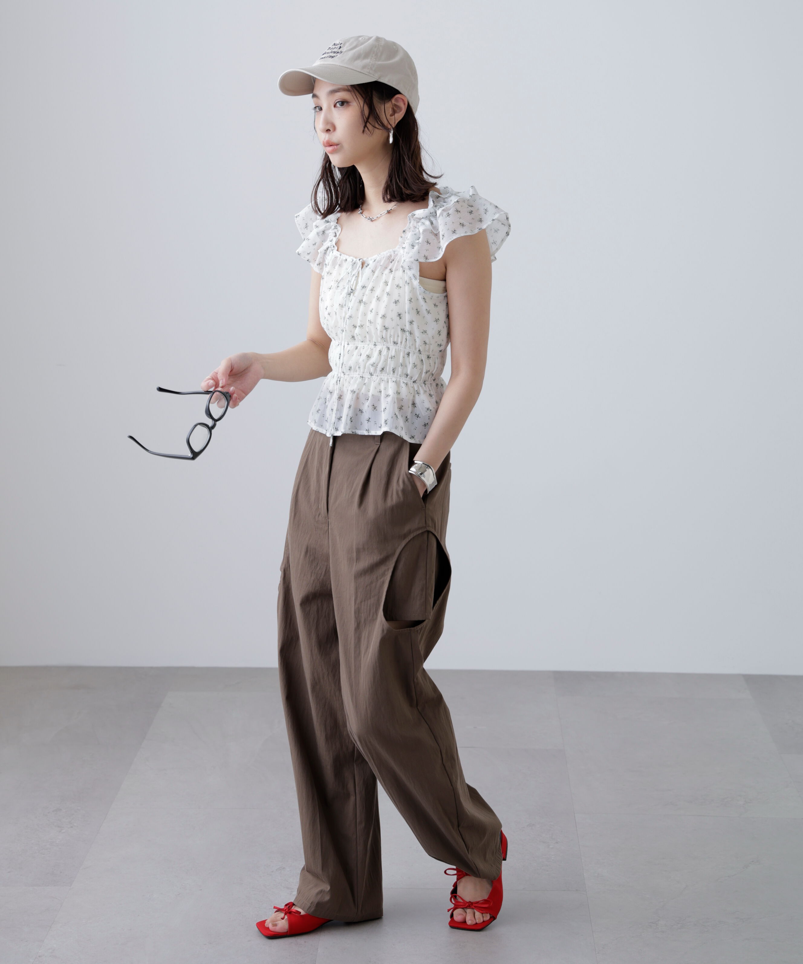  「サイドサークルカットパンツ」|その他|