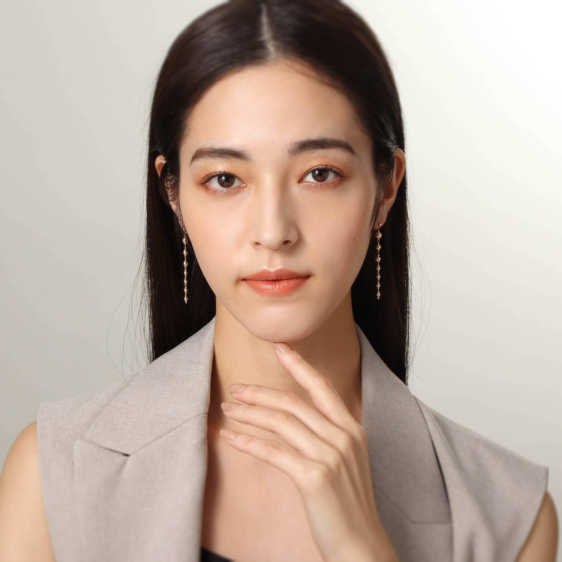 COCOSHNIK「K10中空ボール目開けグラデーション スタッドピアス」|ピアス|