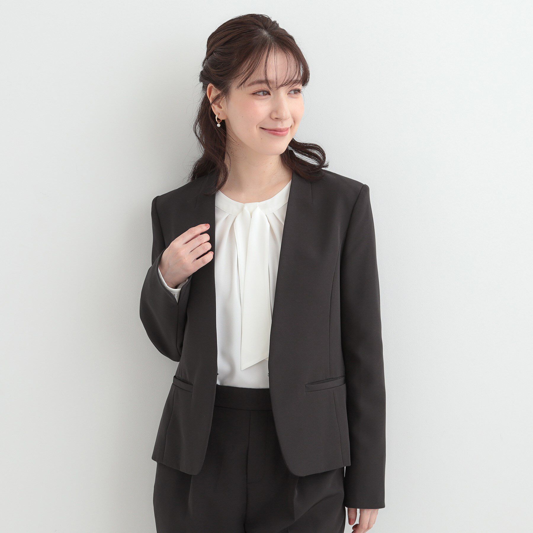 SHOO･LA･RUE「【3点スーツセット/洗濯機可】時短で好印象 セットアップ+ブラウス」|スーツ|