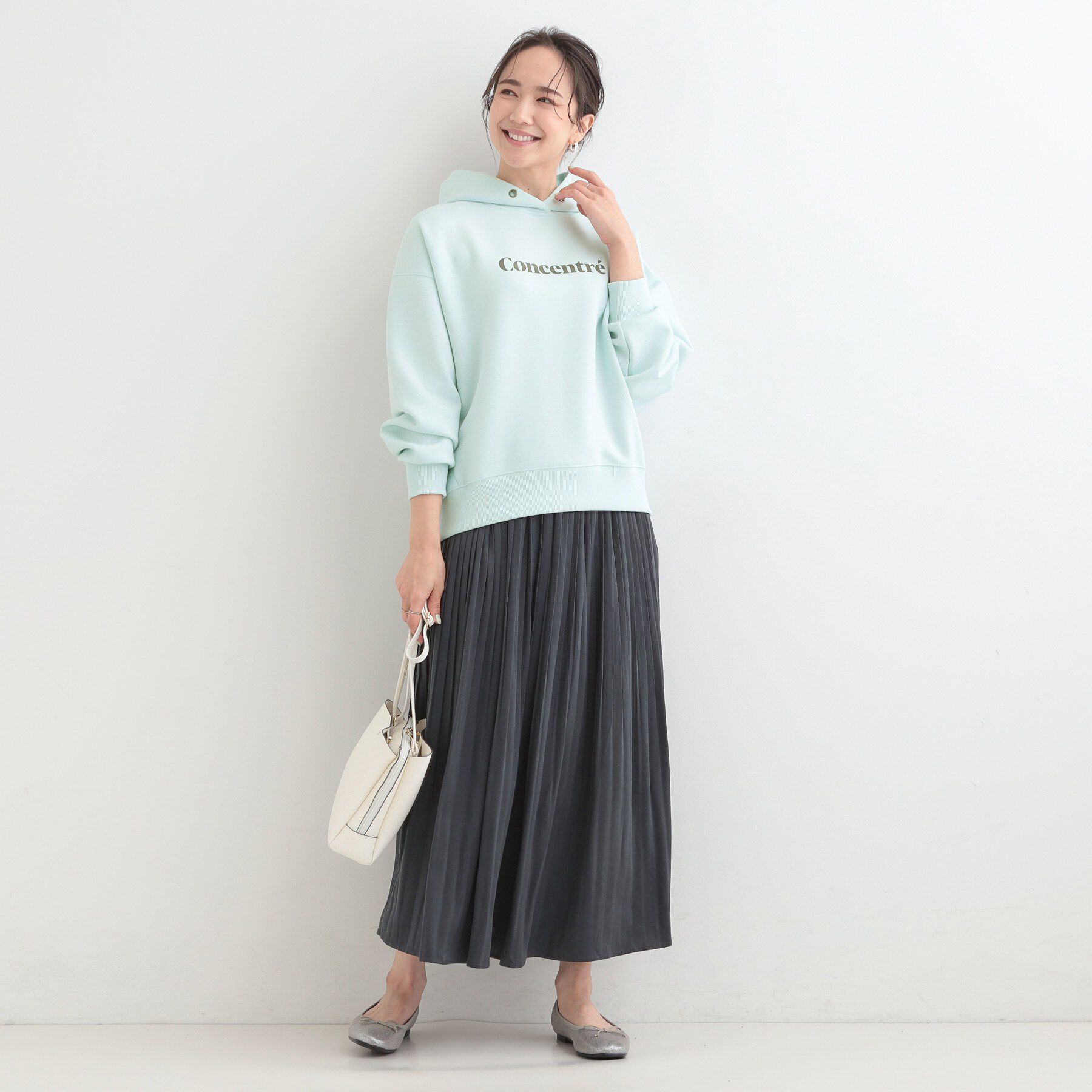 SHOO･LA･RUE「【S-LL/なめらかタッチ】ロゴフーディ」|パーカー|