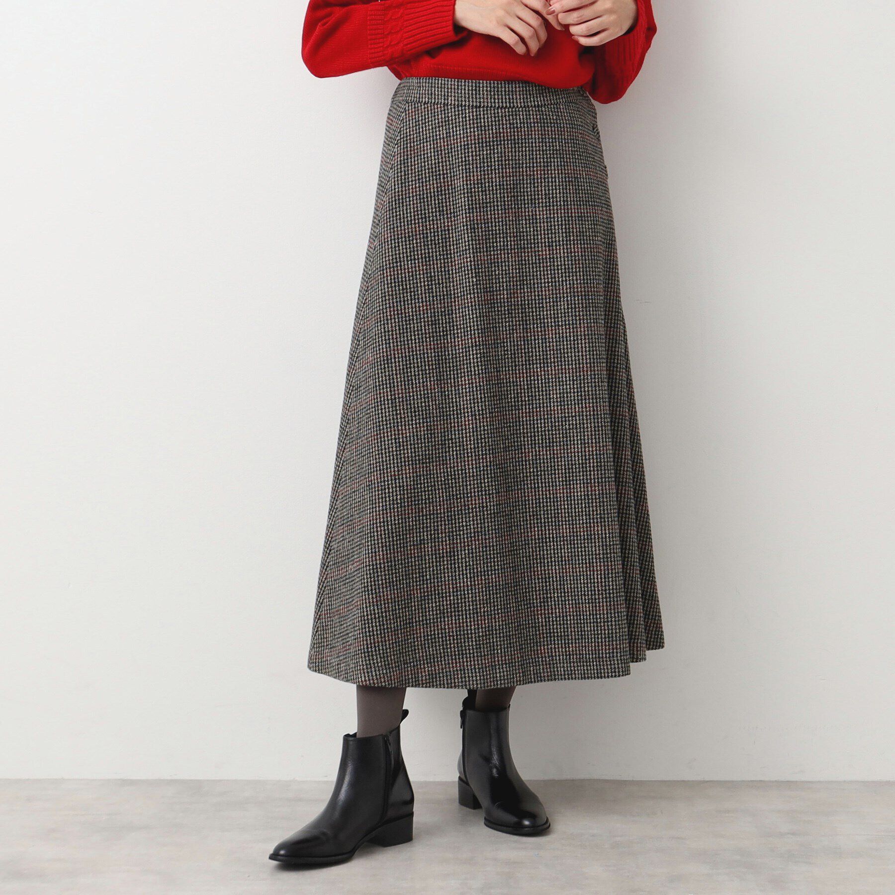 Dessin「【洗える・4サイズ展開】サイドボタン付きチェック柄フレアースカート（XS～L）」|スカート|チャコールグレー(2