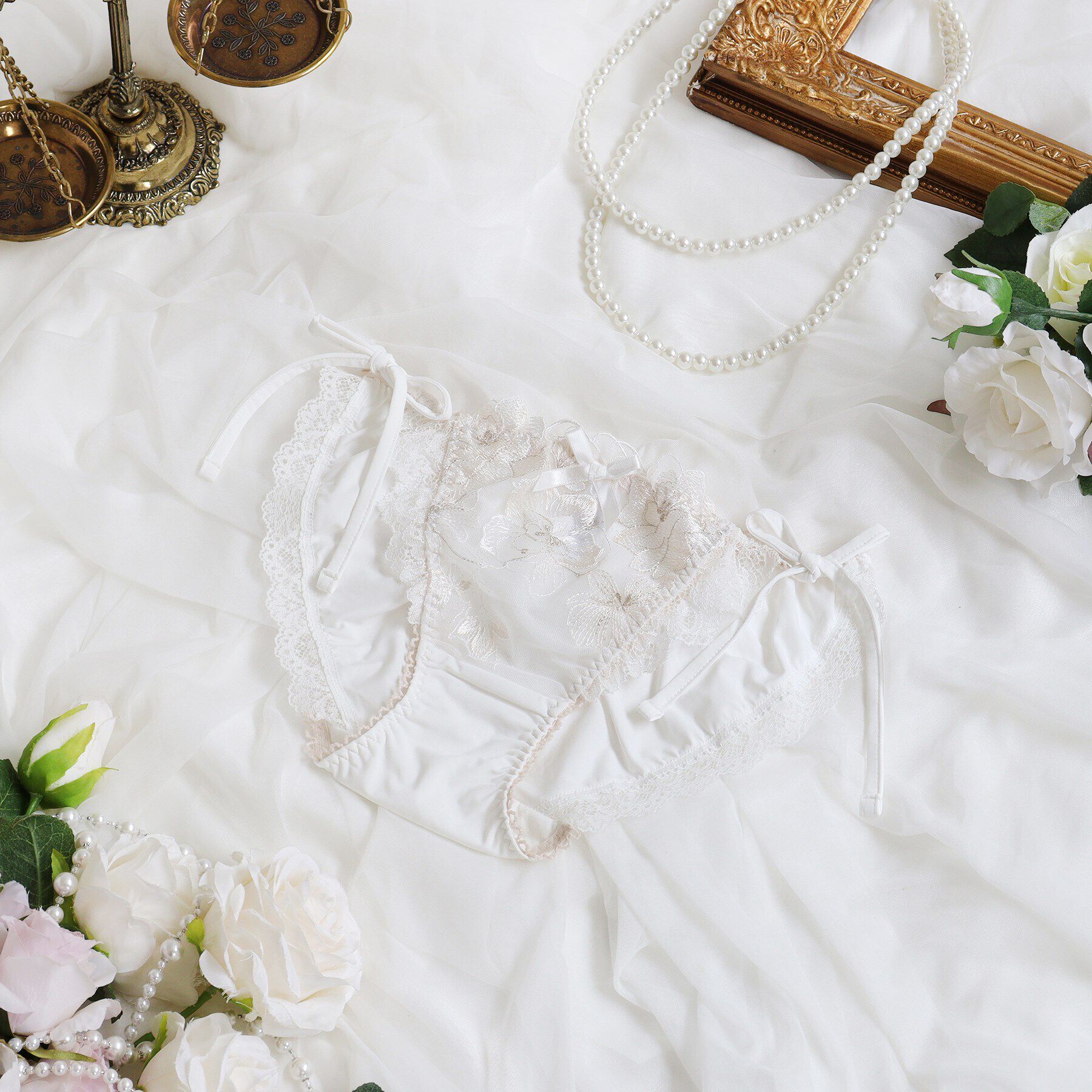 Risa Magli「アルメル リボンショーツ」|インナー|ホワイト(001)