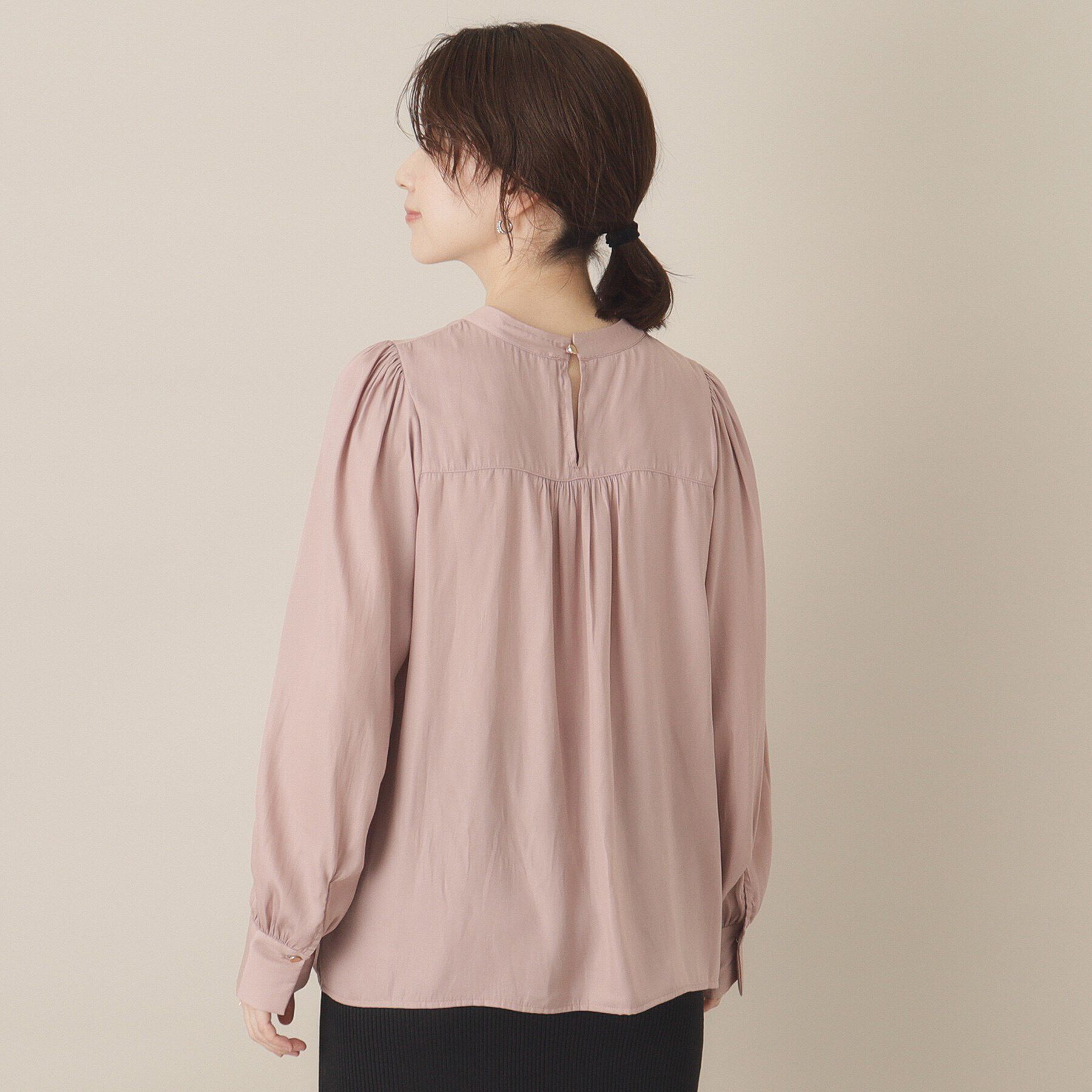 ITS&rsquo;DEMO「【通勤／手洗い可】サテンブラウス」|シャツ・ブラウス|