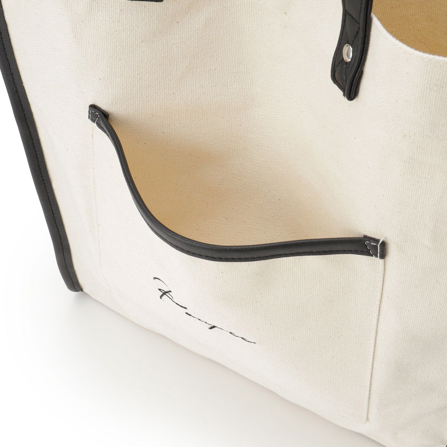 ITS&rsquo;DEMO「【推し活／A4対応】合皮パイピングキャンバストート」|トートバッグ|