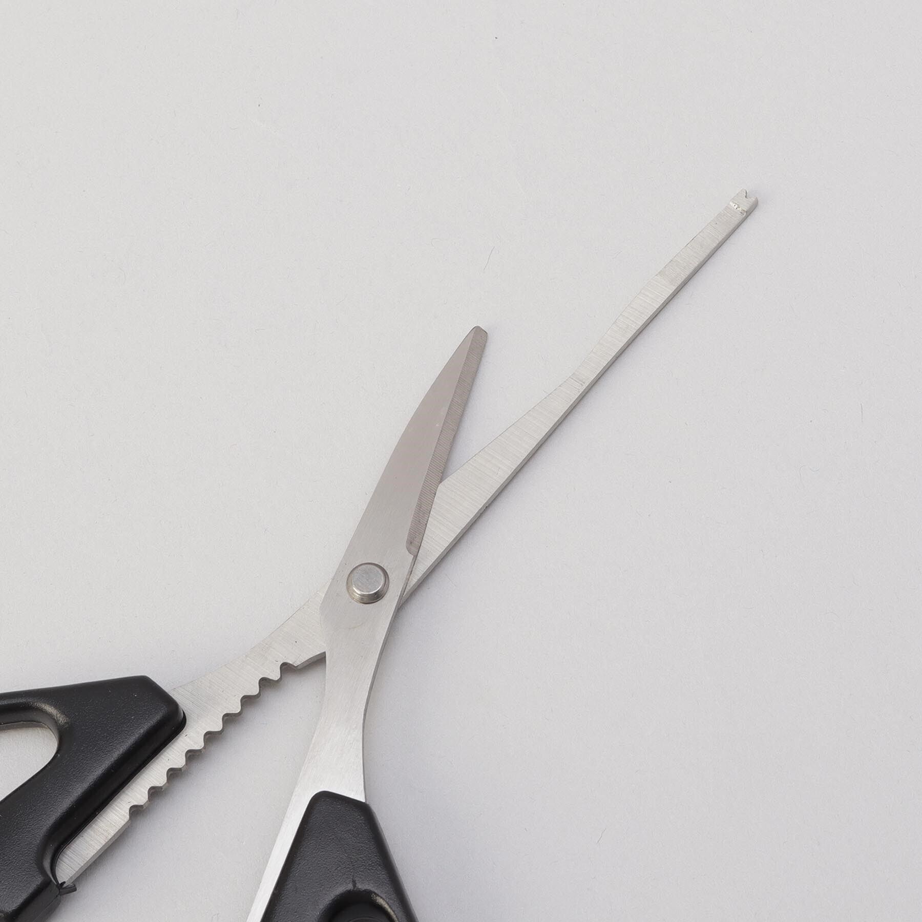 212 KITCHEN STORE「シーズナルチョイス かに切りバサミ　ブラック」|食器・キッチングッズ|