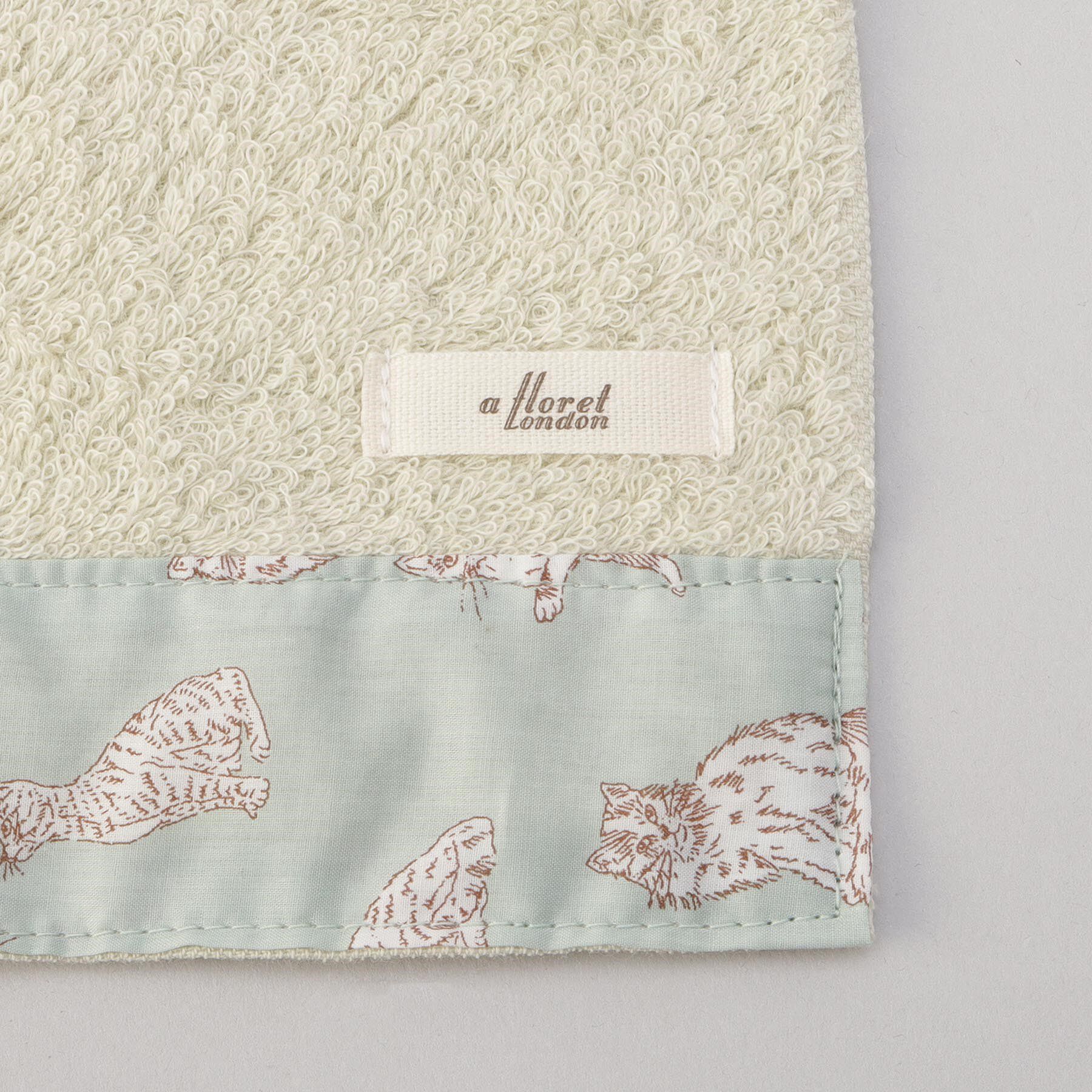 212 KITCHEN STORE「ミャオウ ソフトハンドタオル MT ＜フローレットロンドン ＞」|ハンカチ|