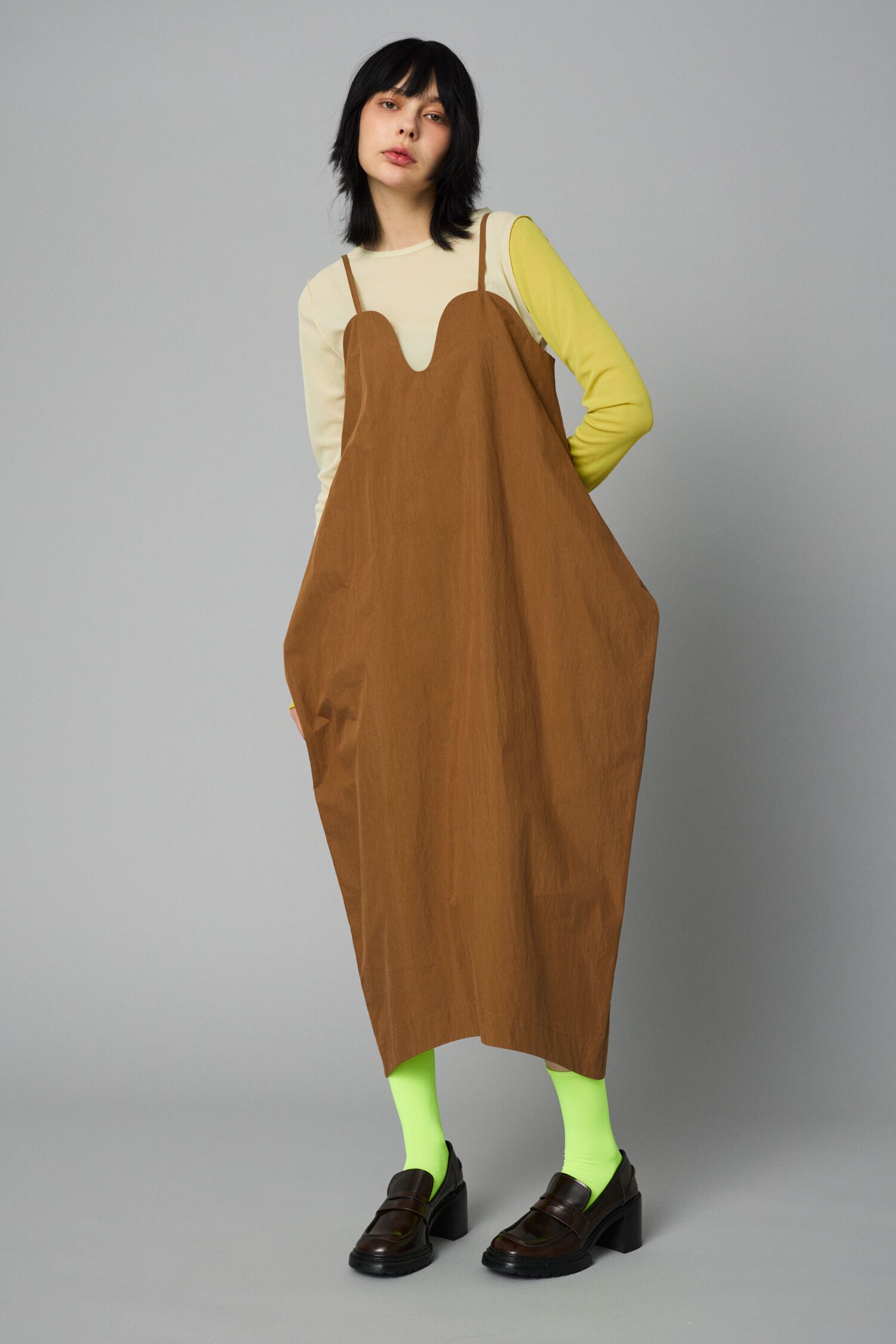 HeRIN.CYE「Cocoon cami dress」|ワンピース|BRN