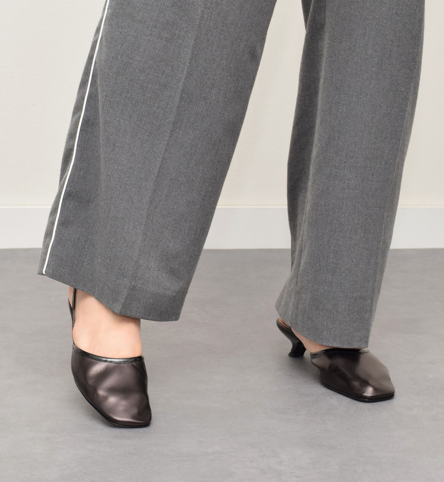 FABIO RUSCONI 「【FABIO RUSCONI】スクエアトウキトゥンヒールバックバンド」|パンプス|