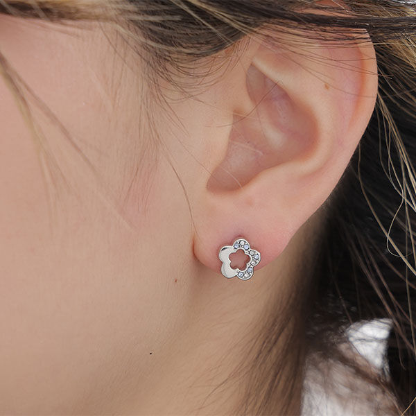 MARY QUANT「ハーフストーンデイジー ピアス2」|ピアス|シルバー