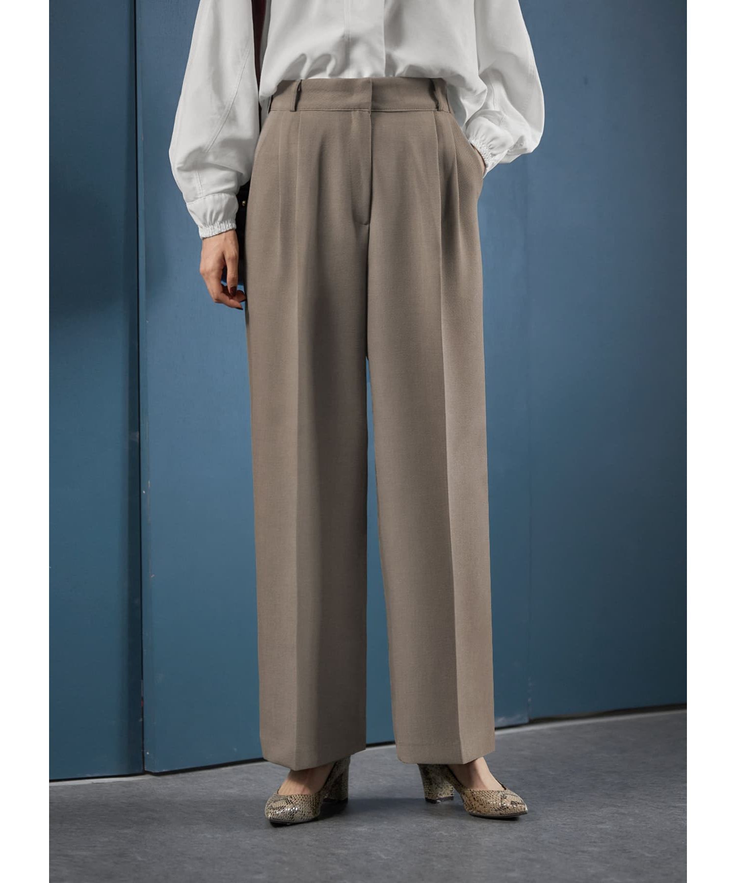 STYLE DELI「表面凹凸織りワイドパンツ」|スラックス|ニュアンスグレー